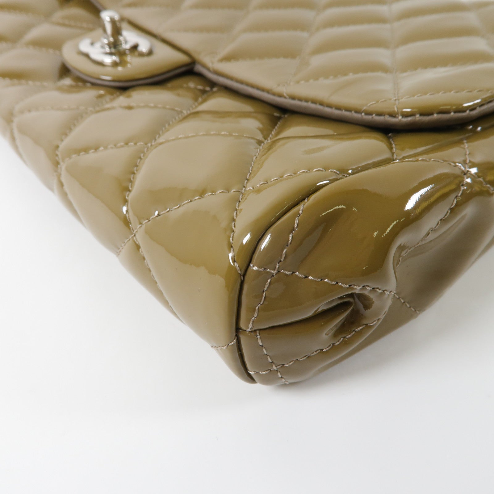 CHANEL 漆皮皮革Shoulder Bag銀扣鏈帶肩背袋