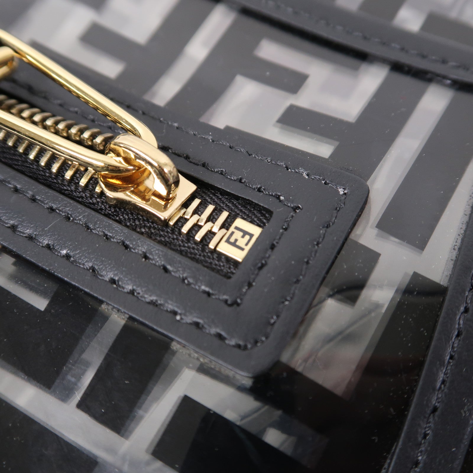 FENDI PVC 2 Way Shoulder Bag金扣手挽肩背兩用袋黑色