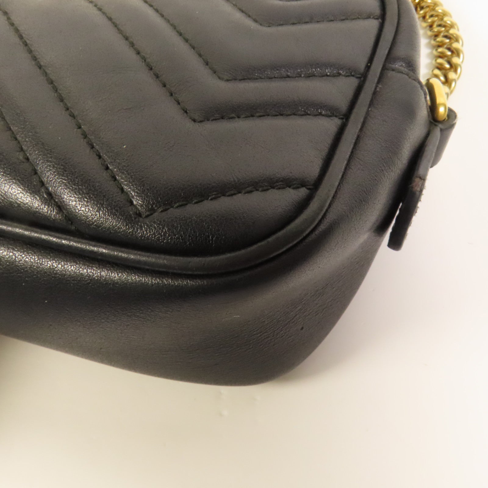 GUCCI 牛皮皮革GG Marmont Mini金扣肩背袋