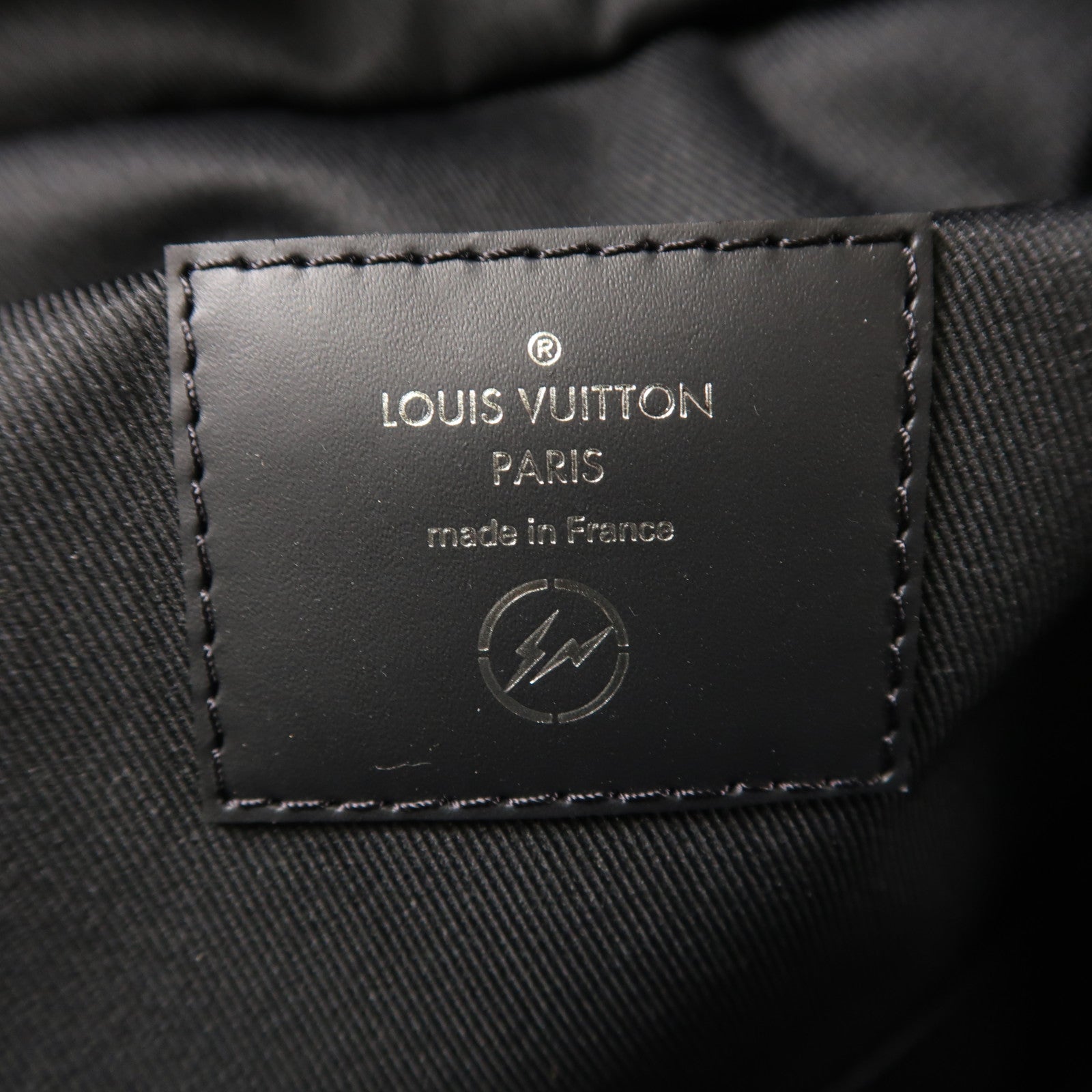 LOUIS VUITTON Monogram Eclipse LV x Fragment Apollo背包