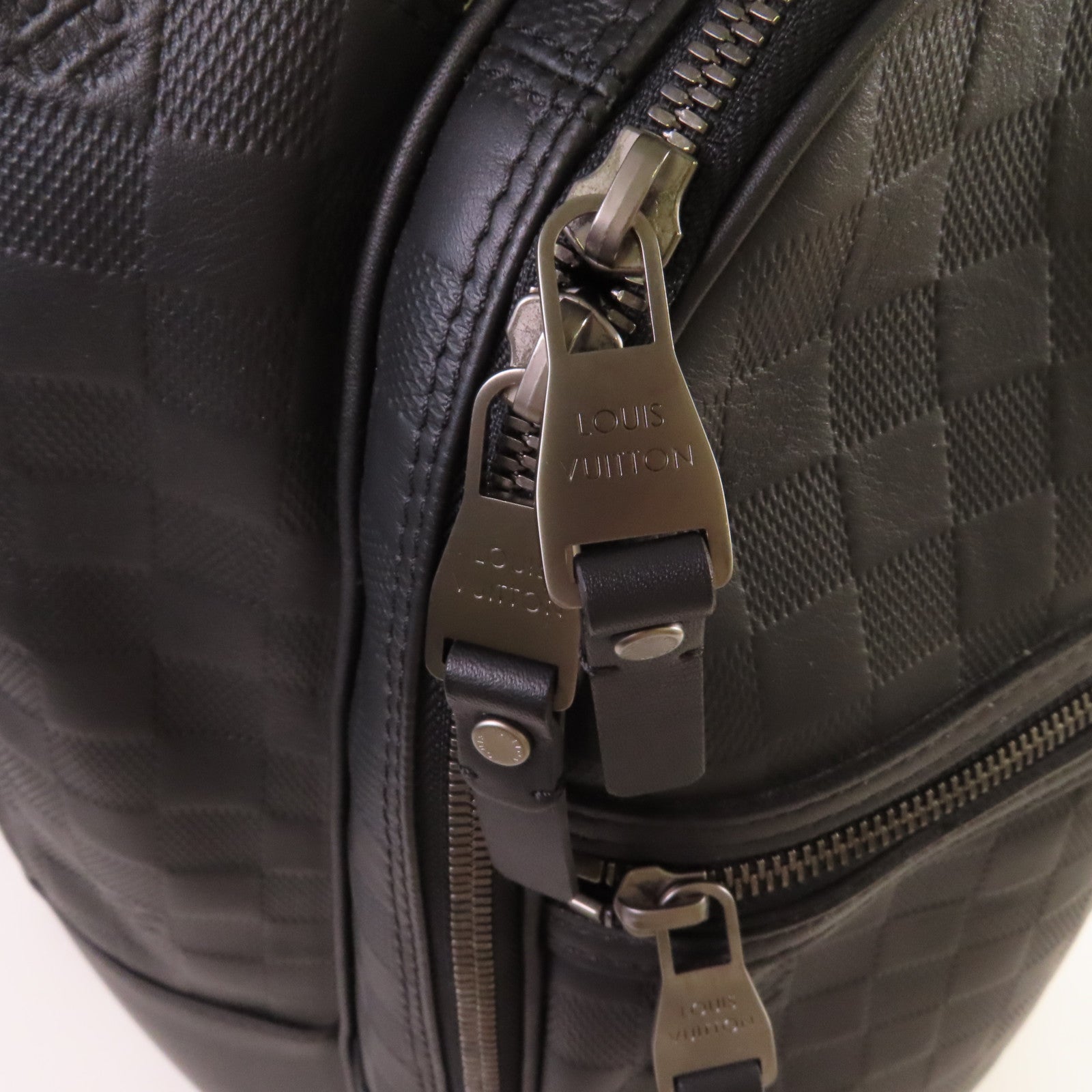 LOUIS VUITTON Damier Infini Michael Backpack銀扣背包黑色