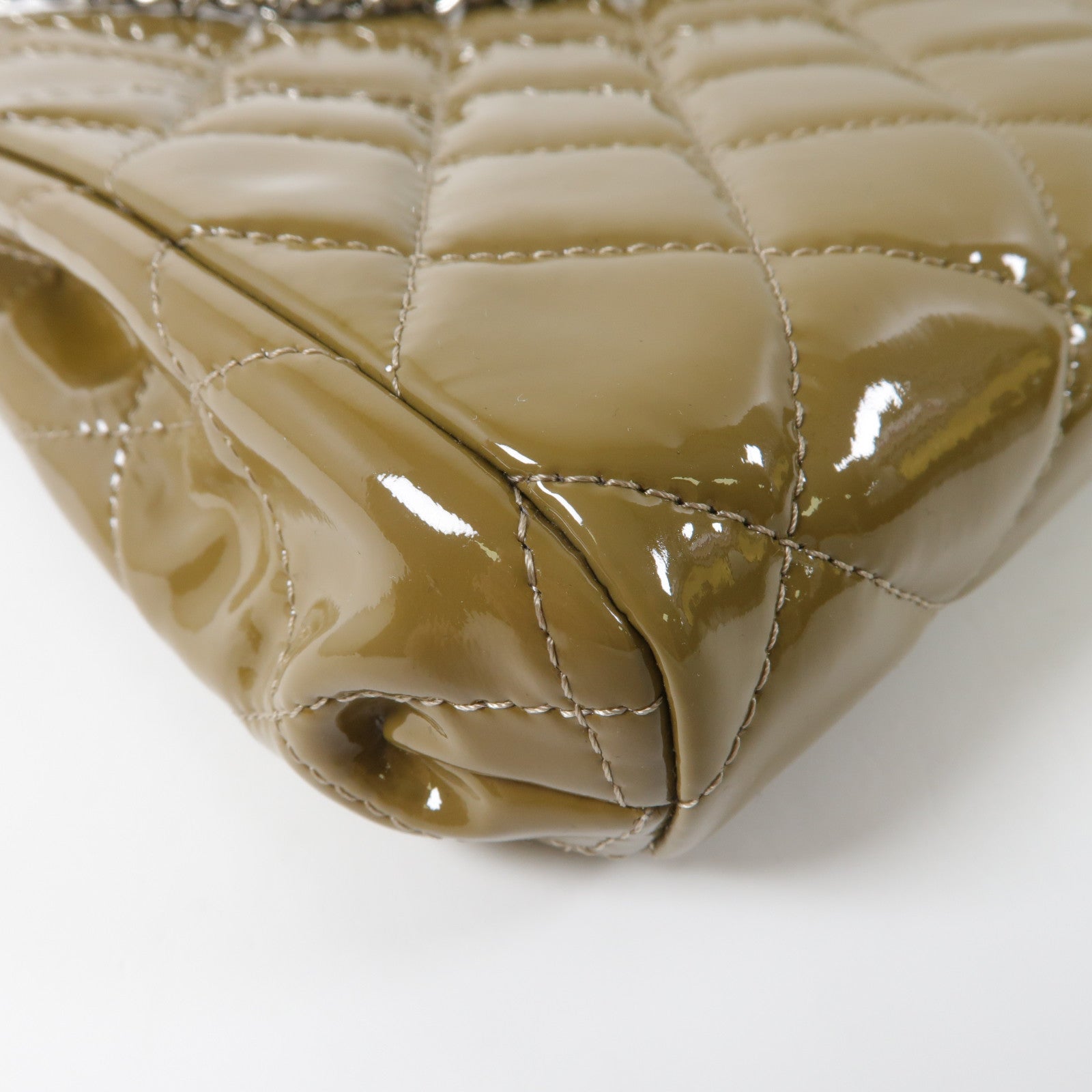 CHANEL 漆皮皮革Shoulder Bag銀扣鏈帶肩背袋