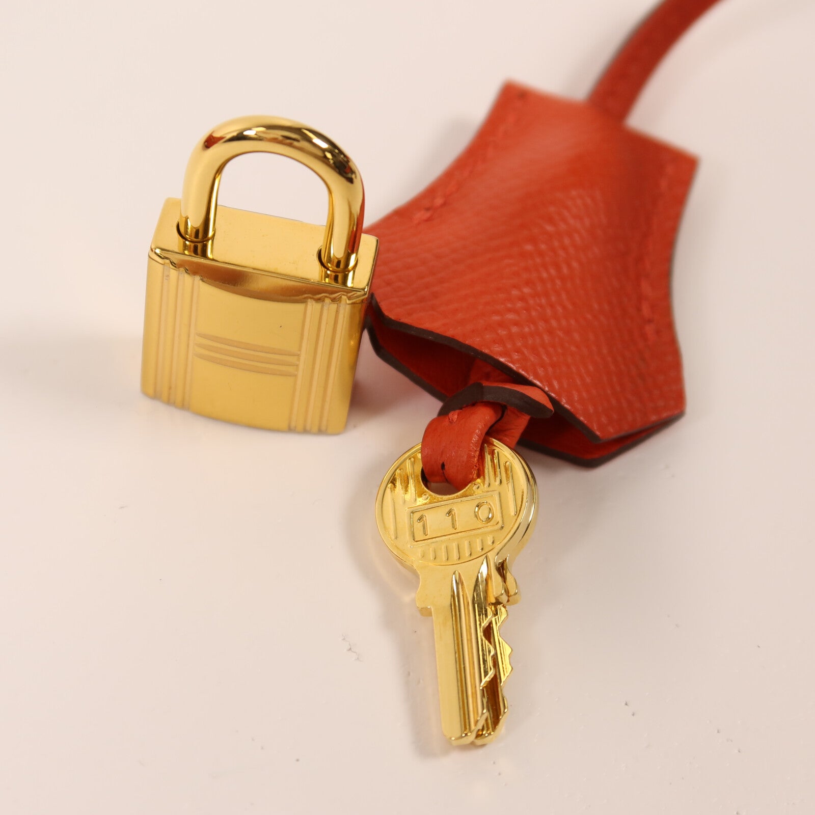 HERMES Epsom皮革Bolide 27金扣手挽肩背兩用袋Capucine