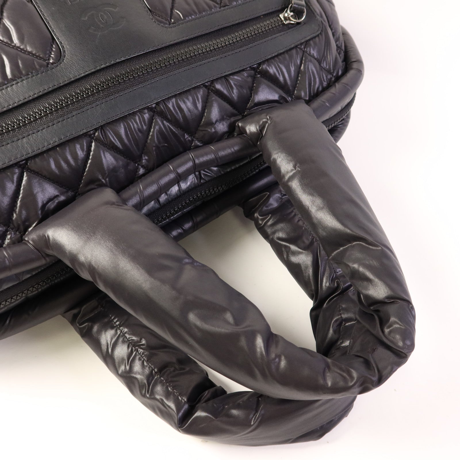 CHANEL 尼龍Coco Cocoon銀扣肩背袋