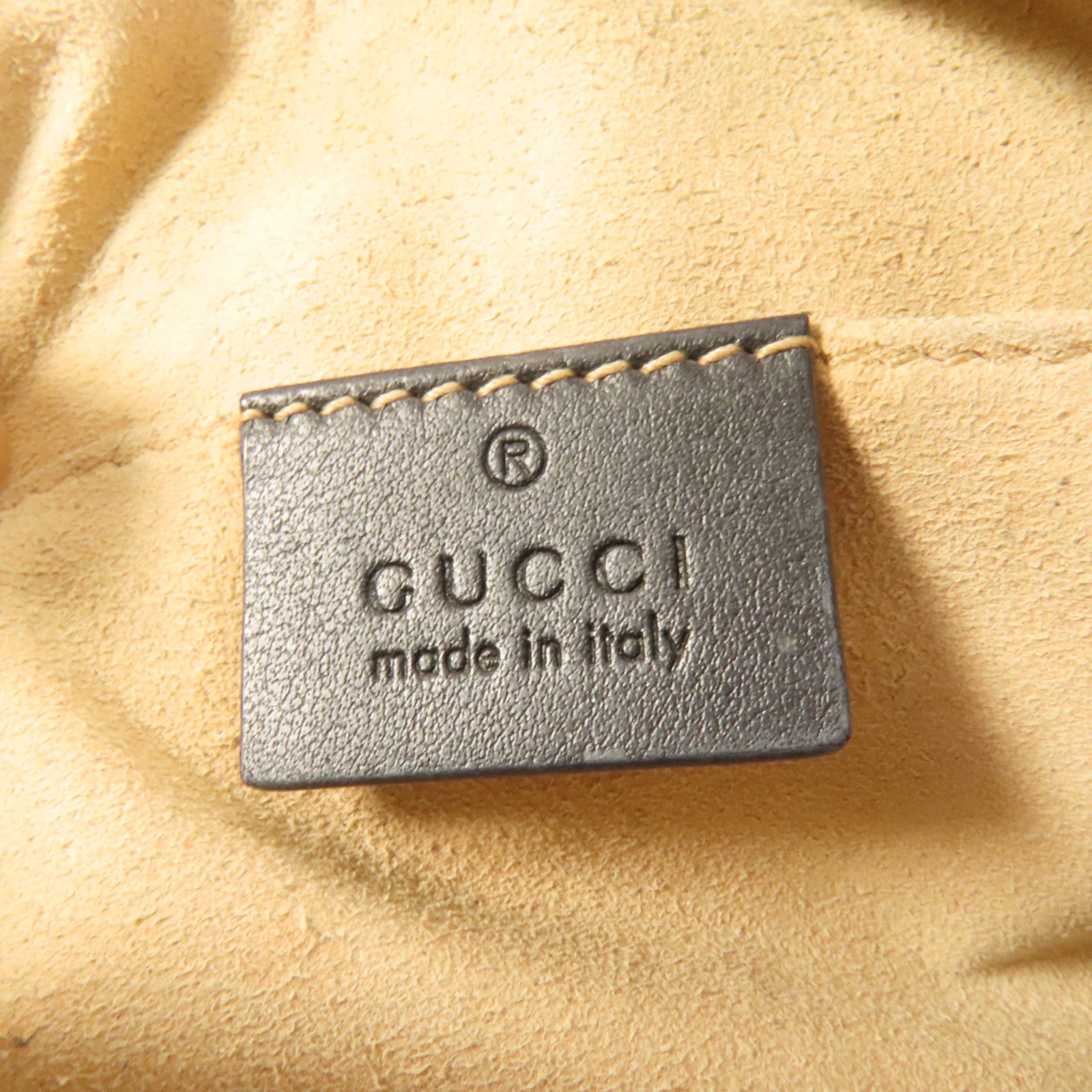 GUCCI 牛皮皮革GG Marmont Mini金扣肩背袋