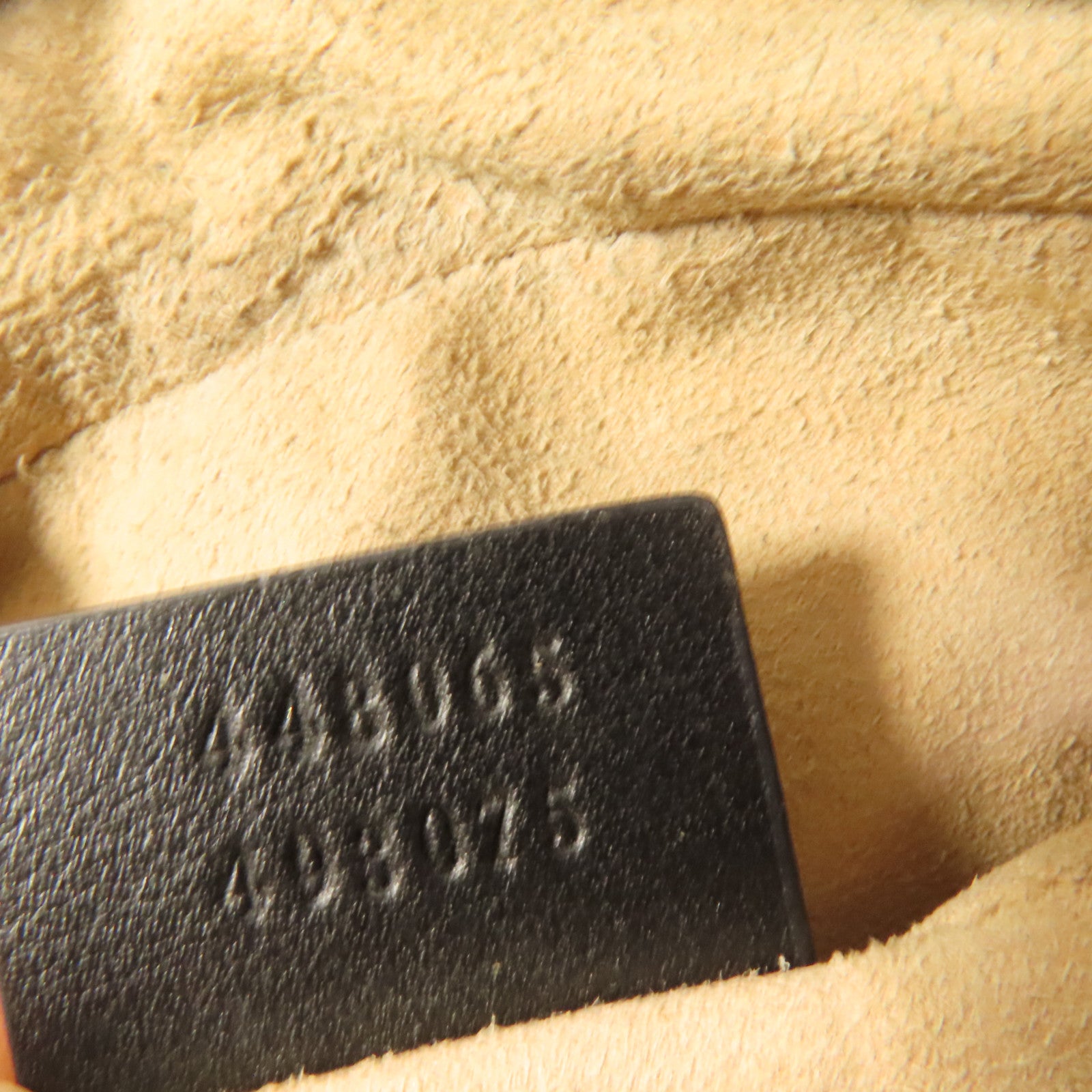 GUCCI 牛皮皮革GG Marmont Mini金扣肩背袋