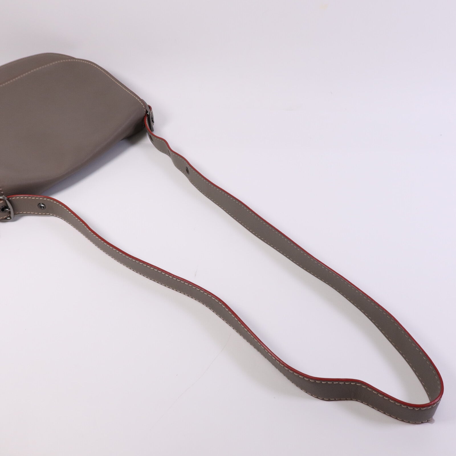 COACH 牛皮皮革Shoulder Bag銀扣肩背袋