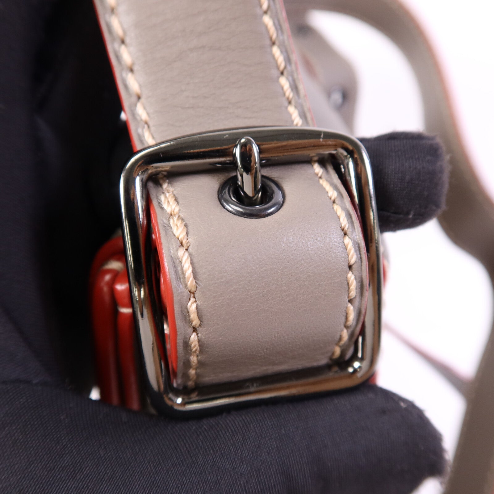 COACH 牛皮皮革Shoulder Bag銀扣肩背袋