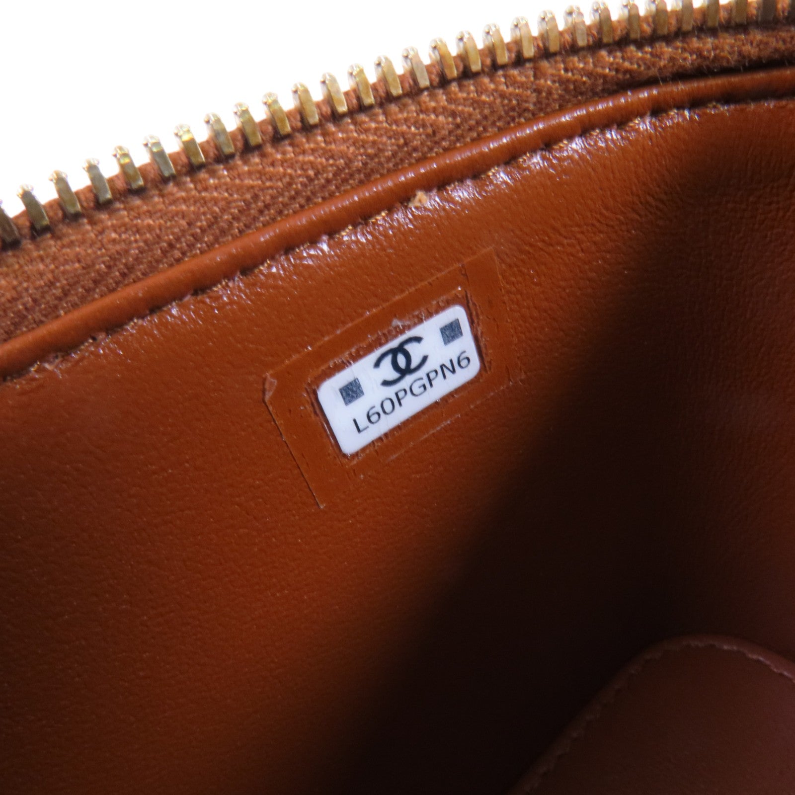 CHANEL 牛皮皮革Vanity Bag金扣鏈帶肩背袋