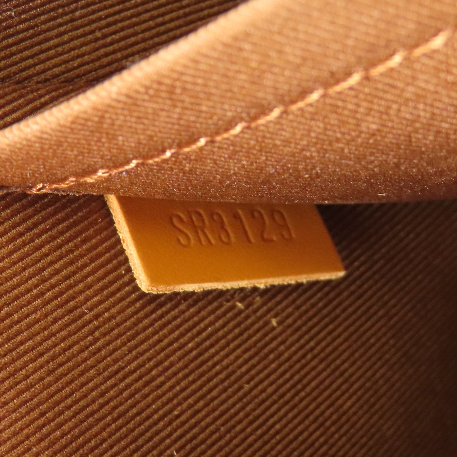 LOUIS VUITTON LV GHW Soft Trunk Messenger PM Shoulder Bag M68494 Monogram Brown