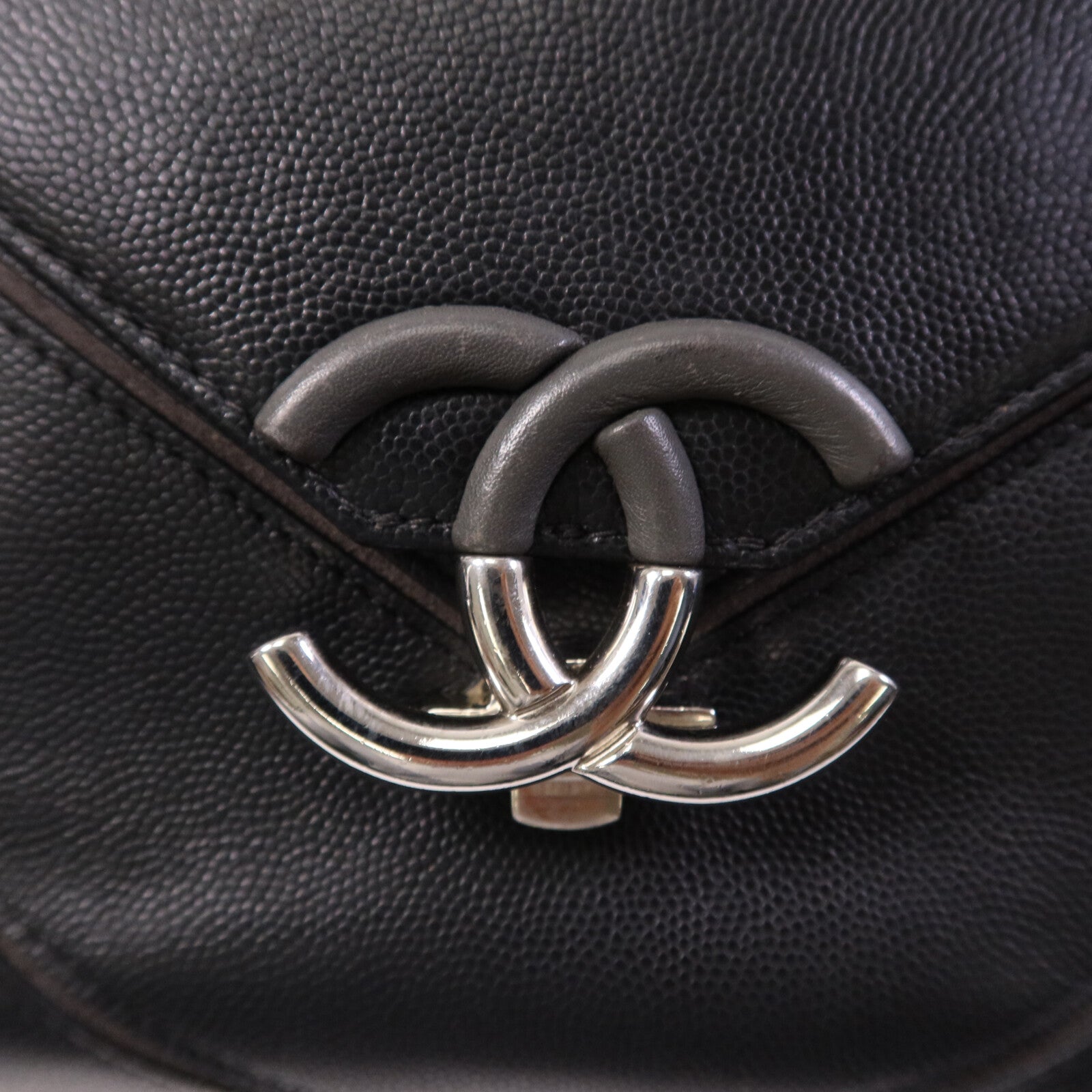 CHANEL 【激減優惠】牛皮皮革Shoulder Bag銀扣鏈帶肩背袋