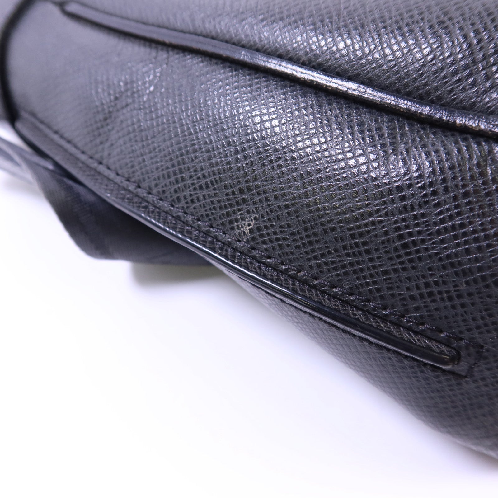 LOUIS VUITTON Taiga Roman MM銀扣肩背袋