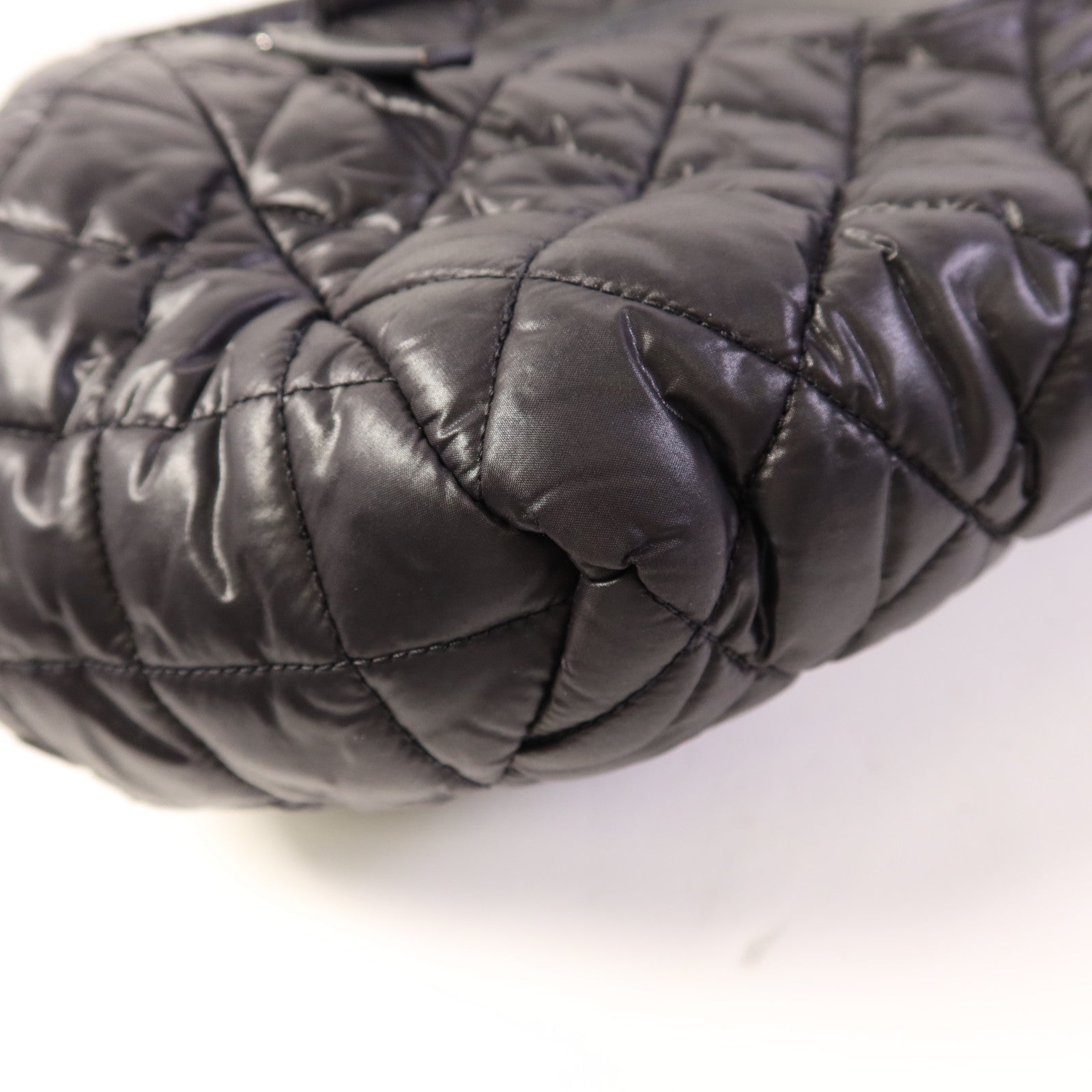 CHANEL 尼龍Coco Cocoon銀扣肩背袋