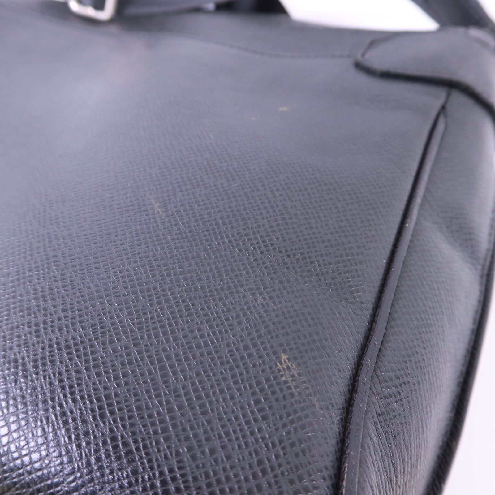 LOUIS VUITTON Taiga Roman MM銀扣肩背袋