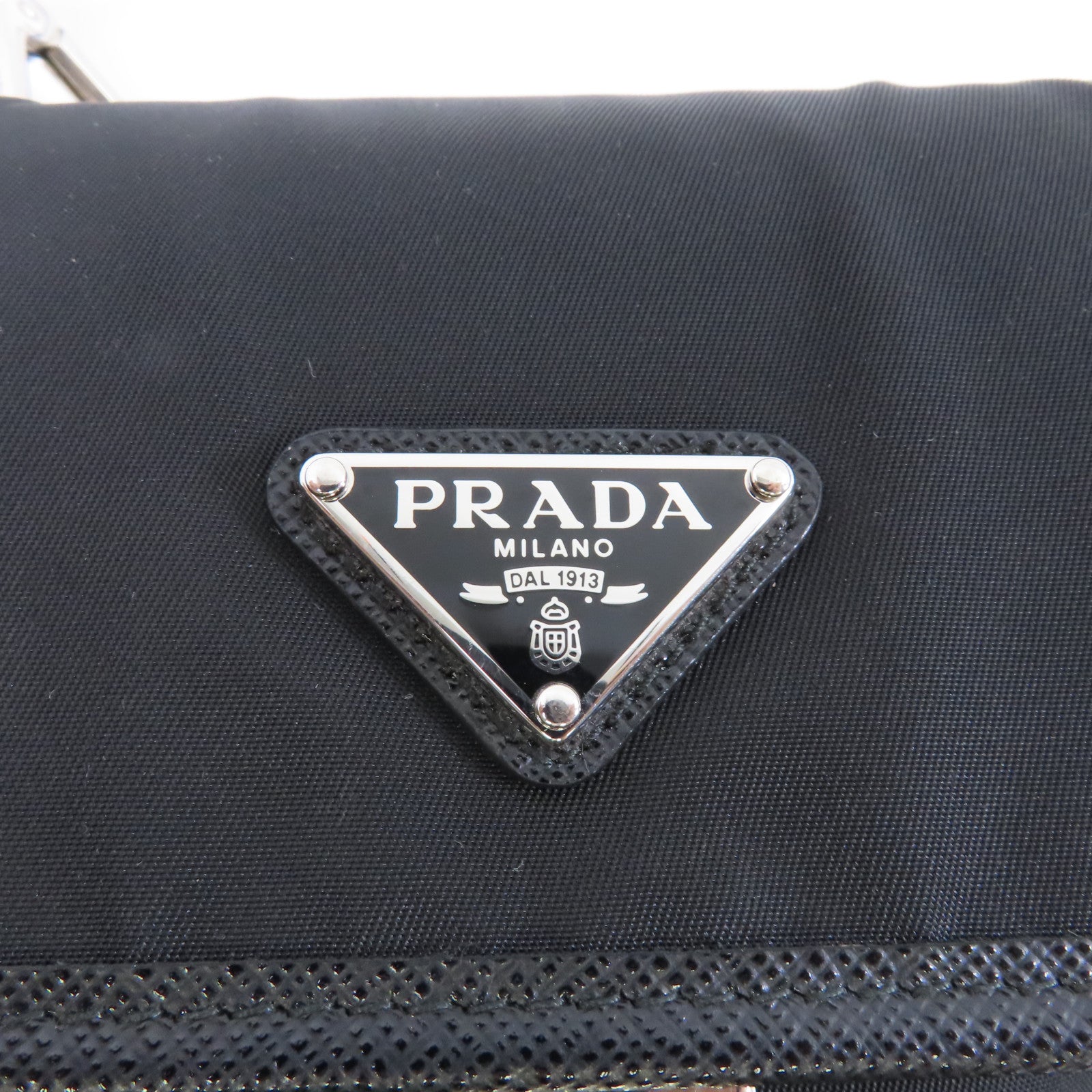 PRADA 尼龍/皮革Phone Holder Shoulder Bag銀扣手機袋斜孭袋黑色