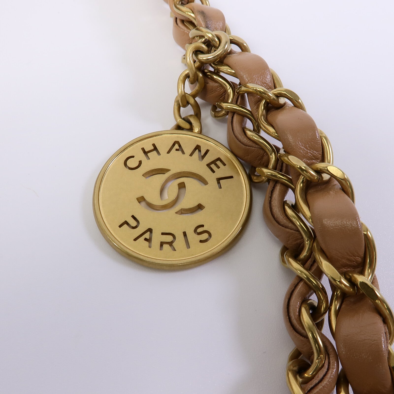CHANEL 牛皮皮革Chanel 22 Small鏈帶肩背袋