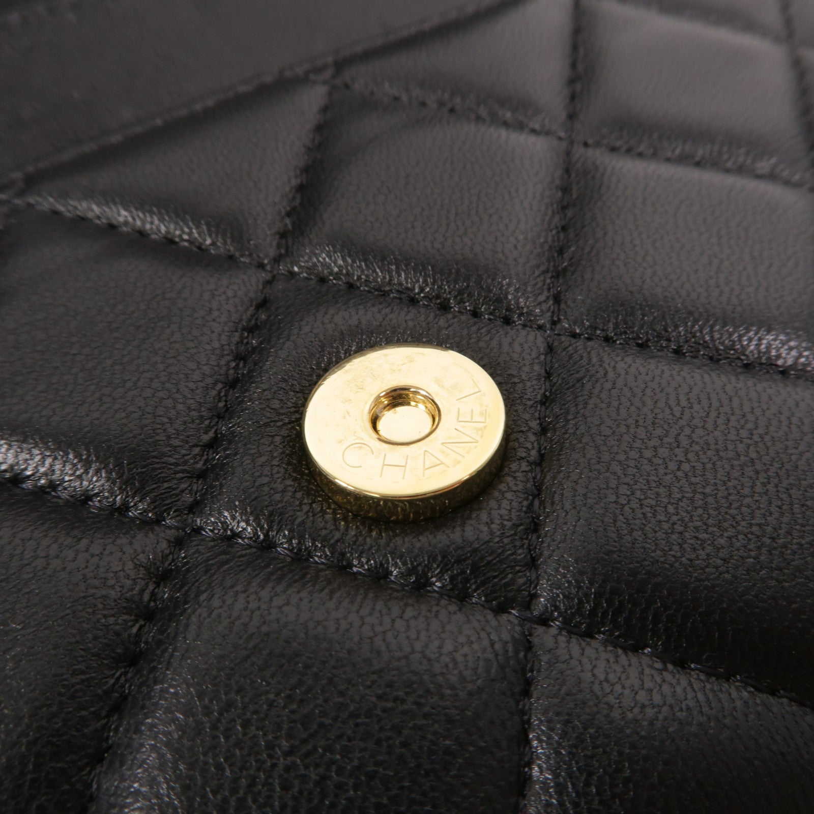 CHANEL 羊皮皮革Wallet On Chain鏈帶肩背袋