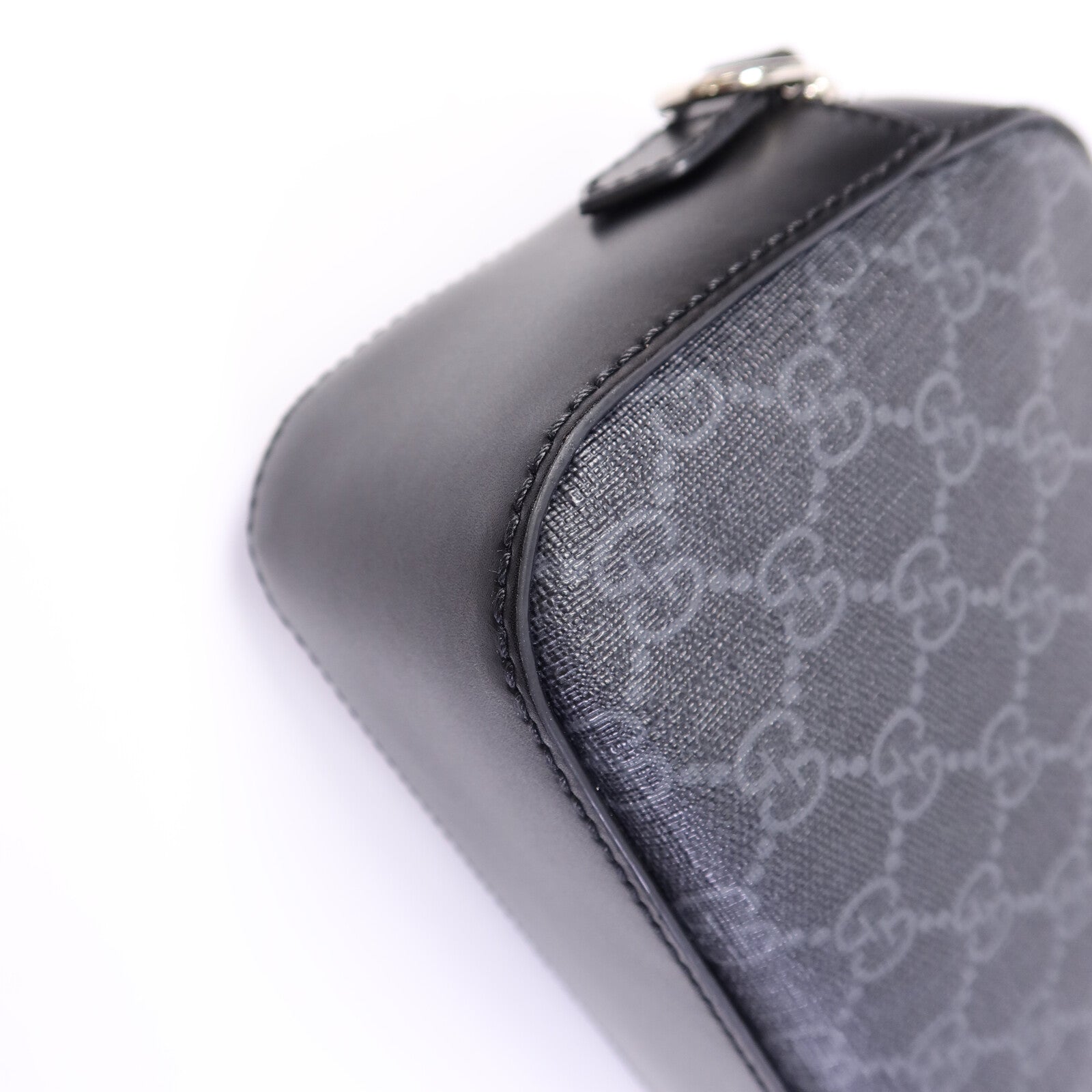 GUCCI 塗層帆布GG Supreme肩背袋