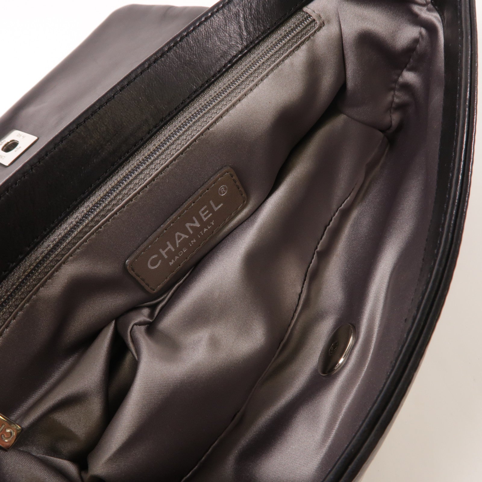 CHANEL 牛皮皮革Shoulder Bag銀扣鏈帶肩背袋