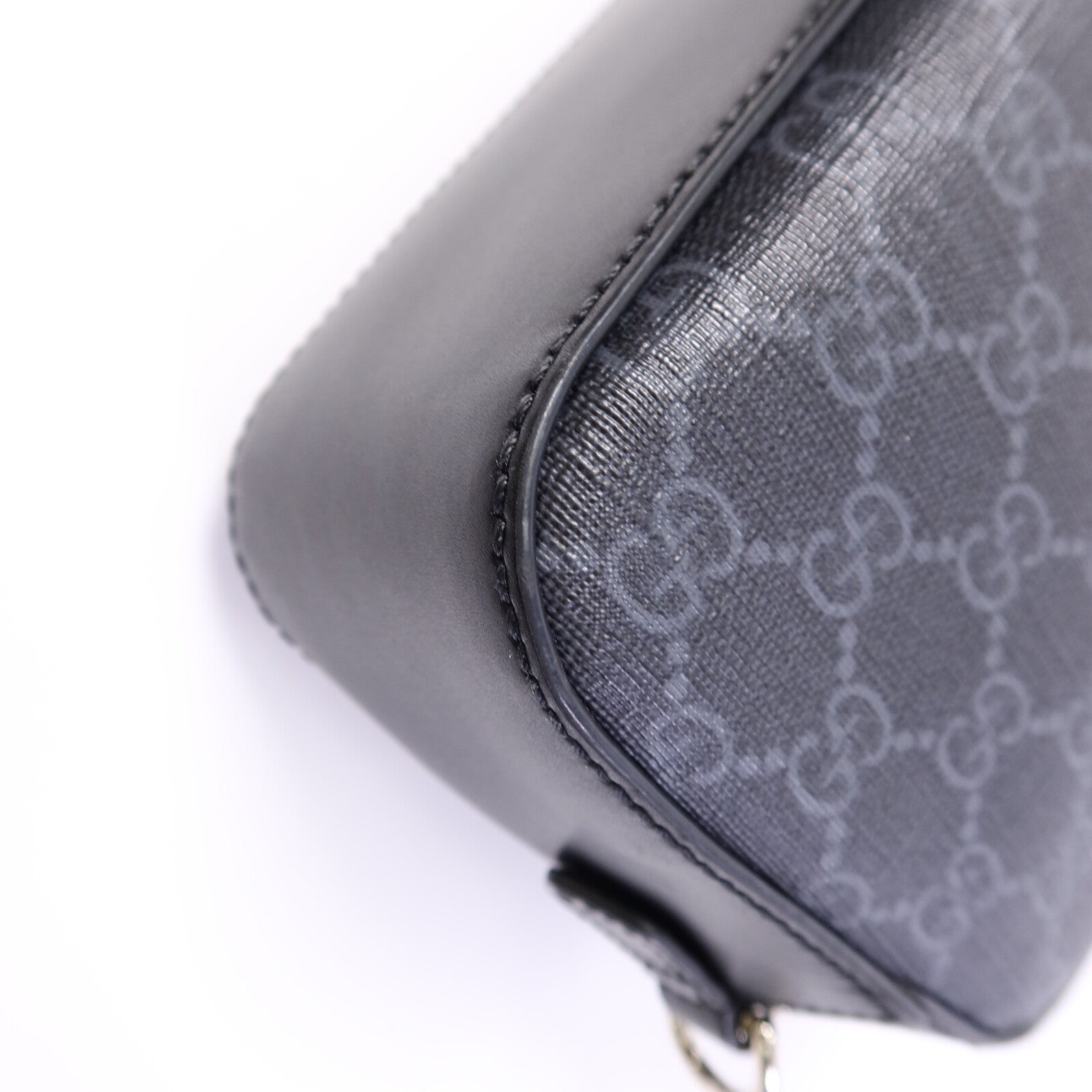 GUCCI 塗層帆布GG Supreme肩背袋