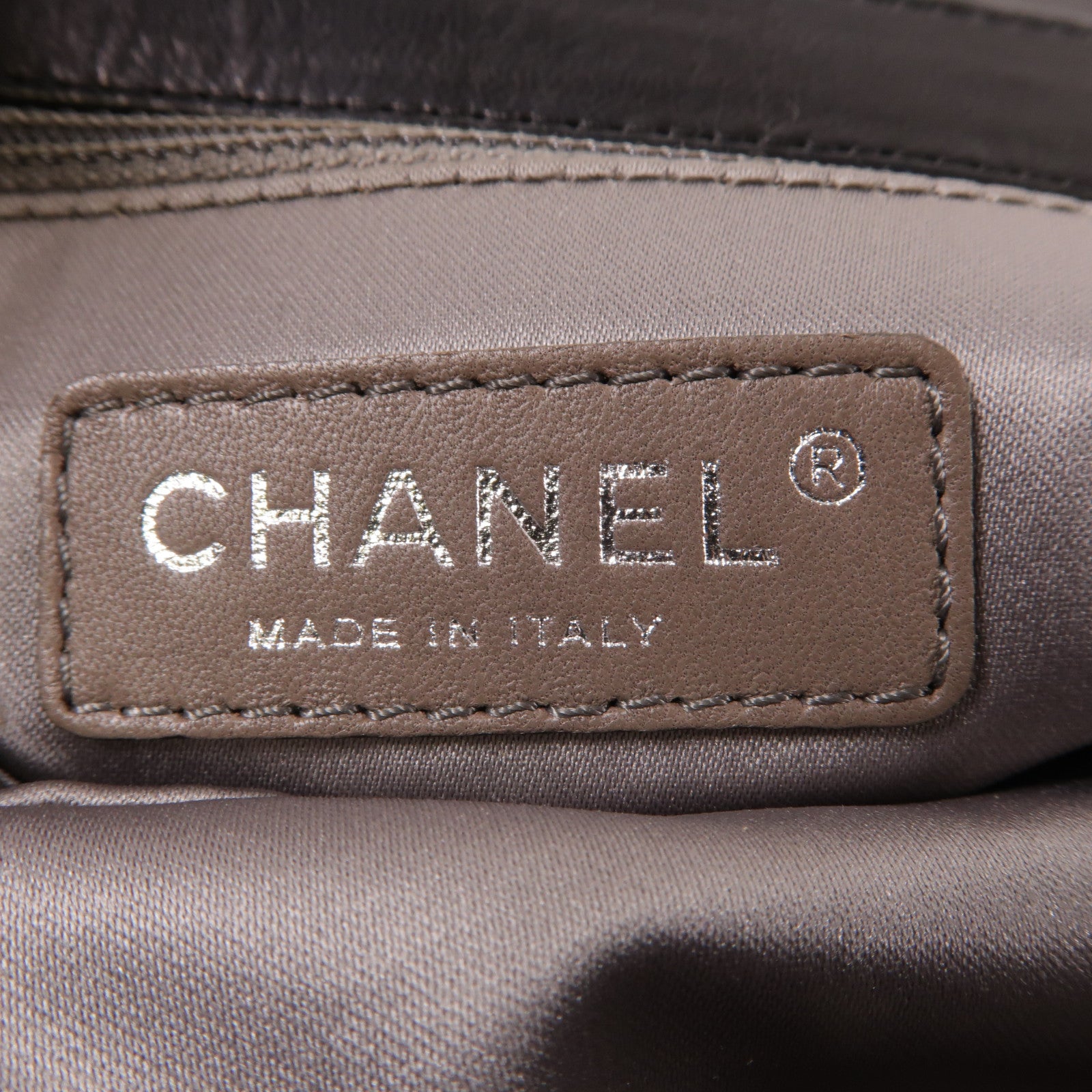 CHANEL 牛皮皮革Shoulder Bag銀扣鏈帶肩背袋