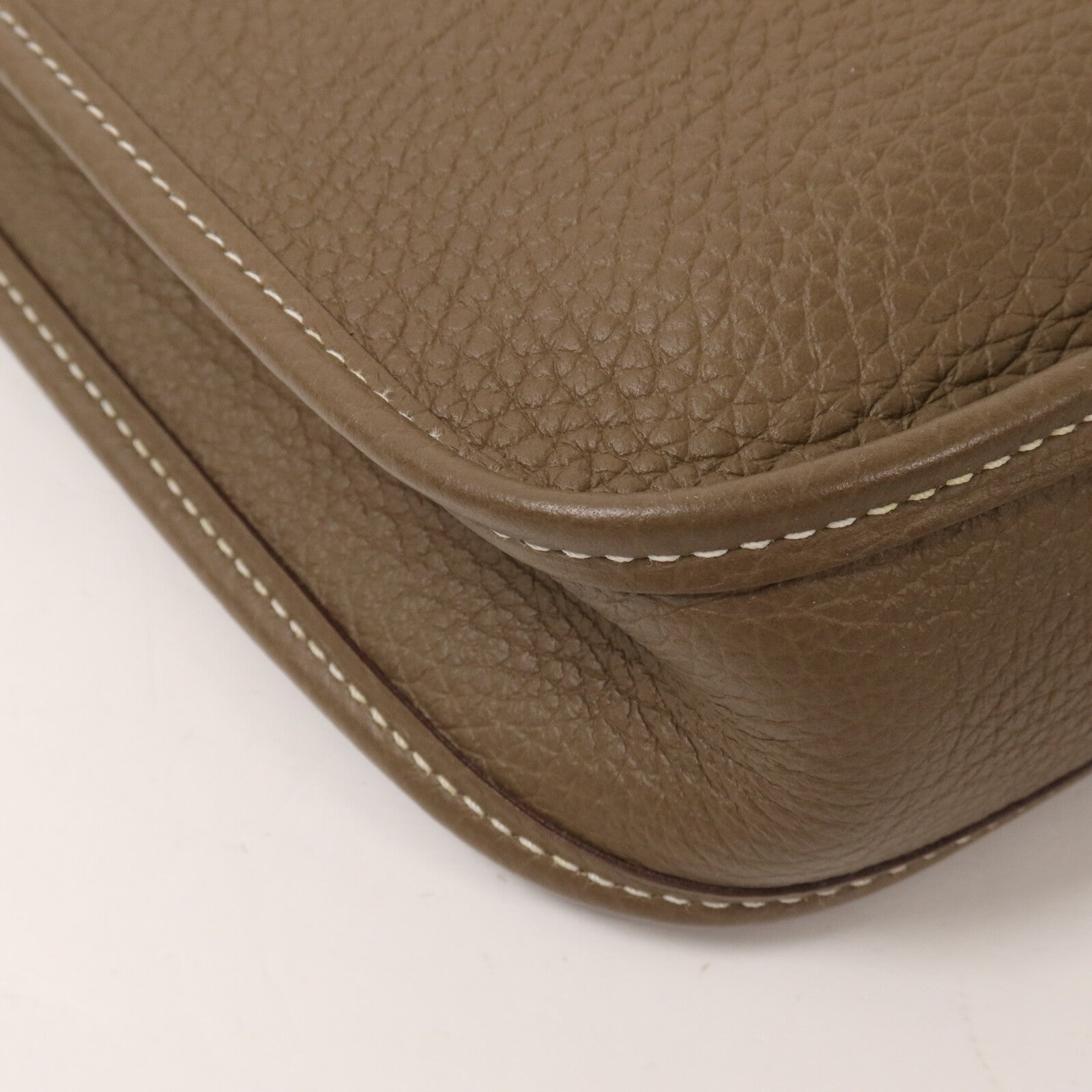 HERMES Clemence皮革Evelyne TPM肩背袋Etoupe