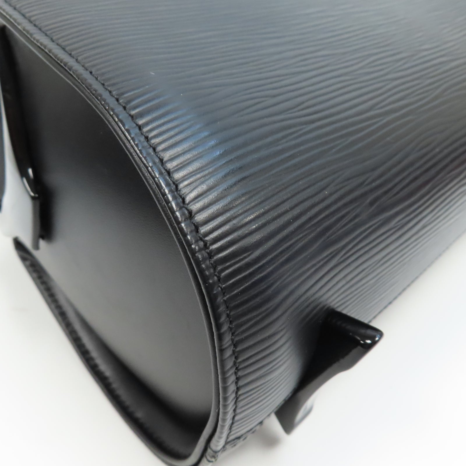 LOUIS VUITTON Epi Nocturne PM金扣肩背袋黑色