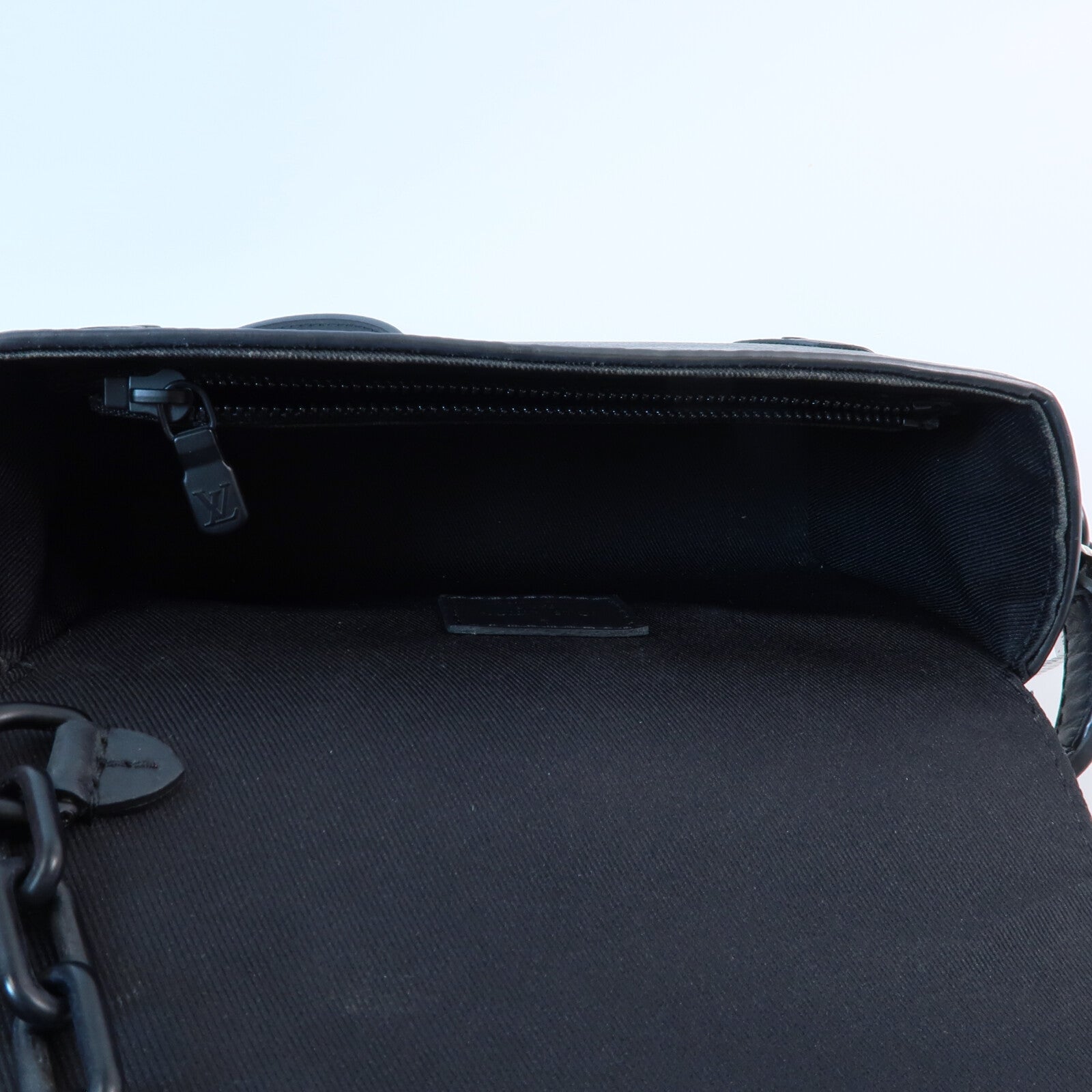 LOUIS VUITTON Monogram Eclipse Steamer Wearable Wallet肩背袋