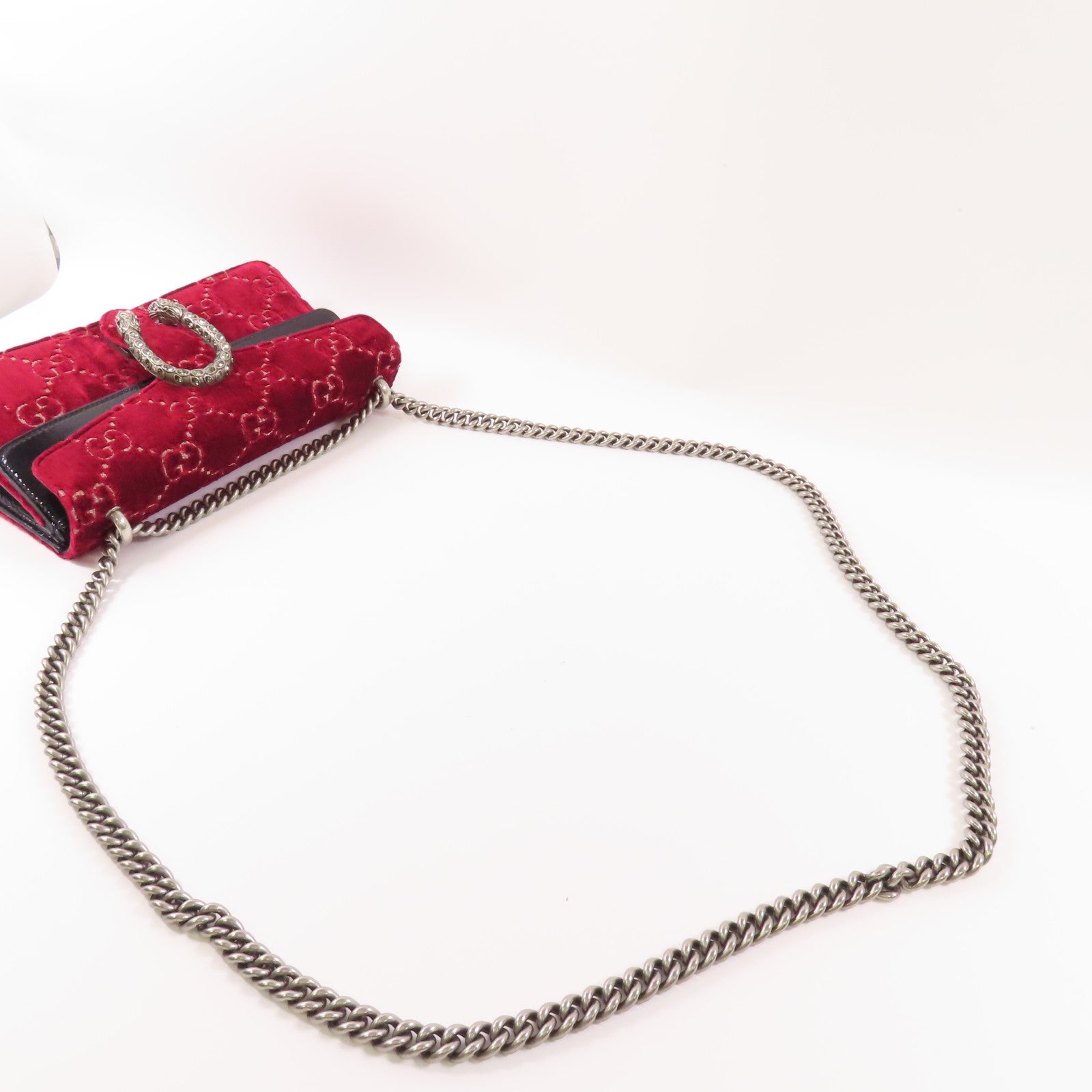 GUCCI 天鵝絨Dionysus GG銀扣鏈帶肩背袋