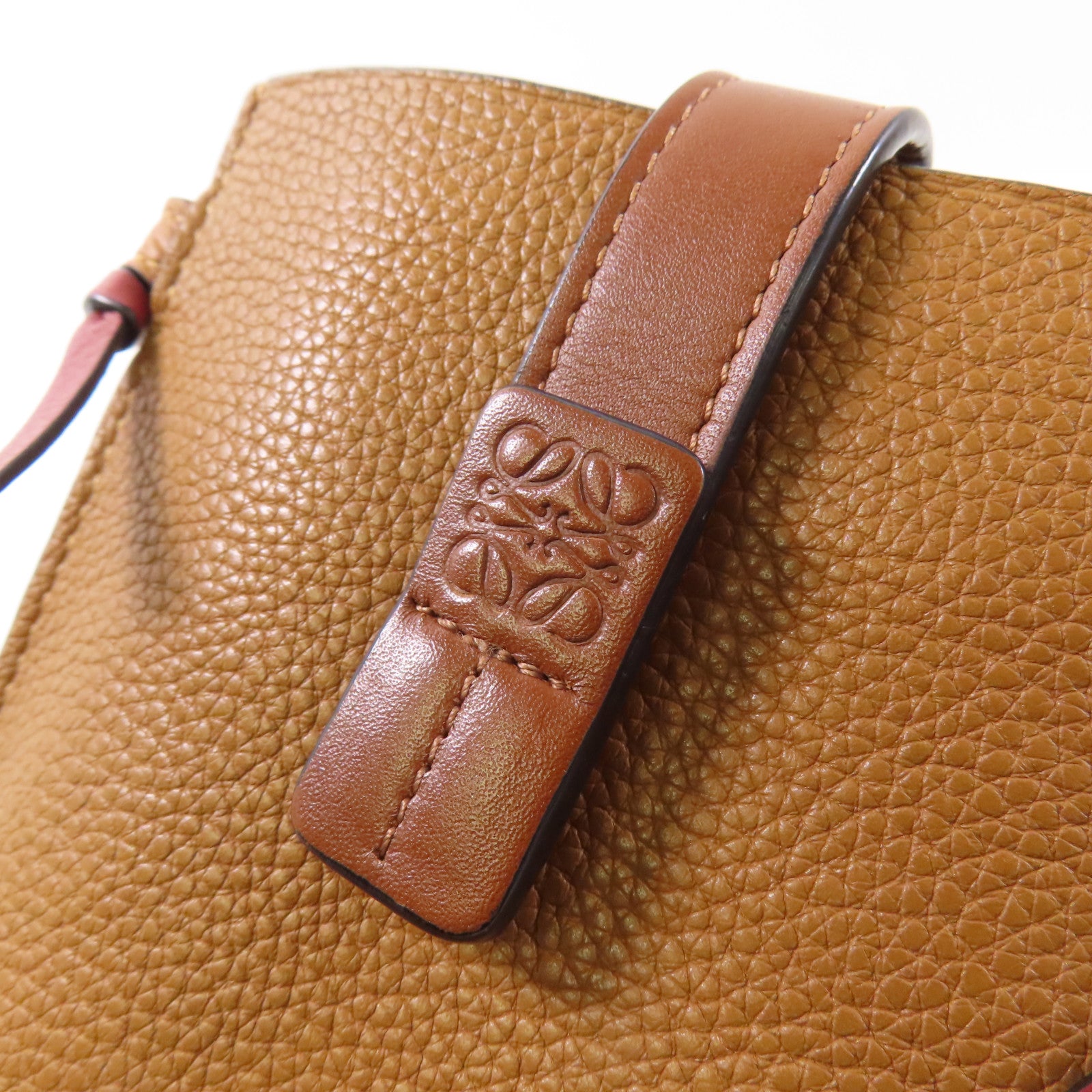 LOEWE 牛皮皮革Gate Pocket肩背袋