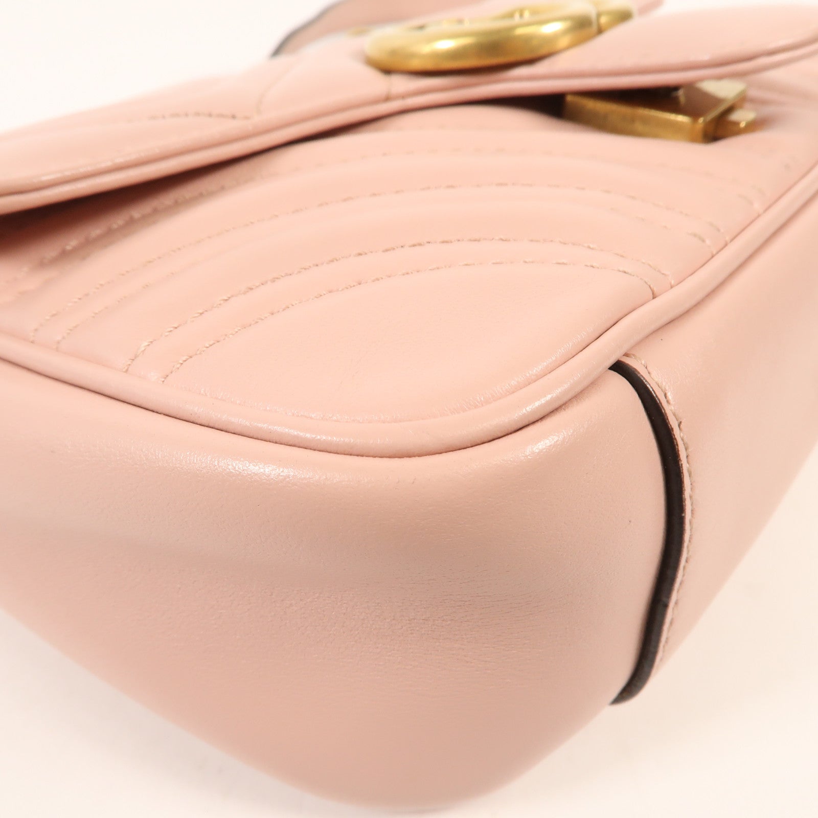 GUCCI 牛皮皮革GG Marmont金扣鏈帶肩背袋