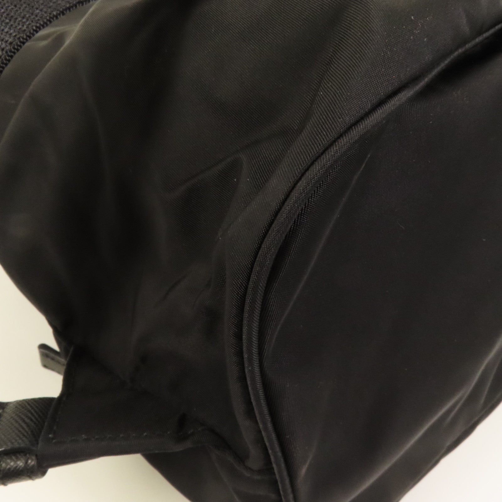 PRADA 尼龍Rucksack銀扣背包