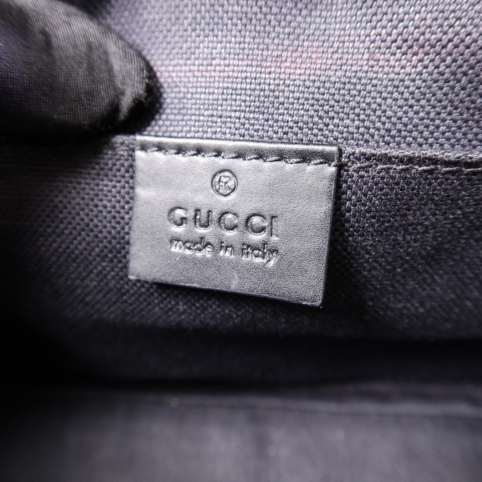GUCCI 塗層帆布GG Supreme肩背袋