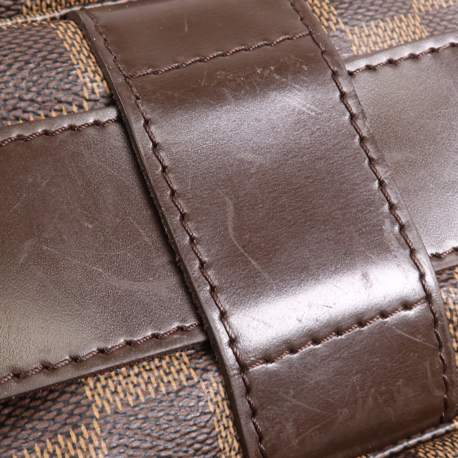 LOUIS VUITTON Damier Naviglio金扣肩背袋