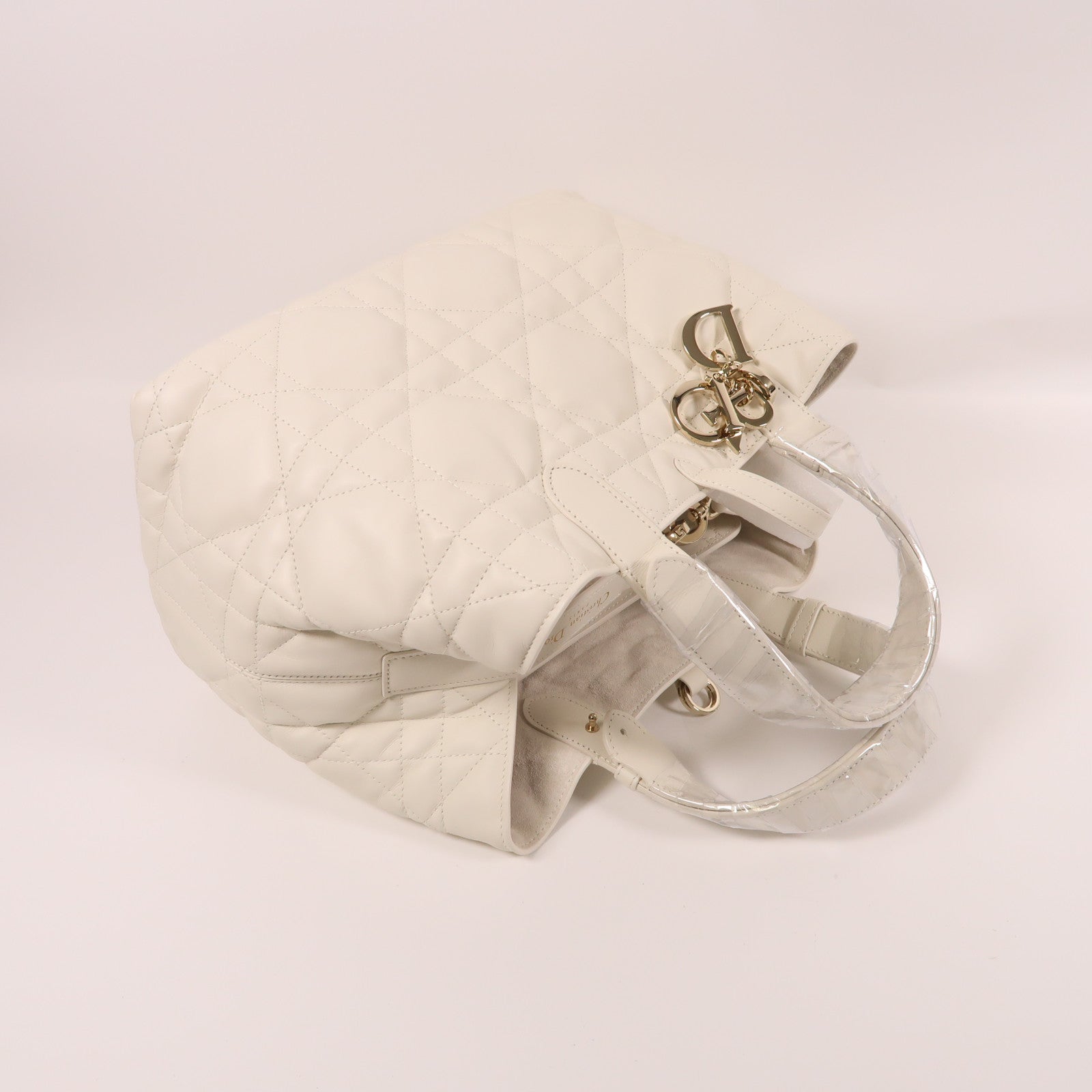 Dior 【激減優惠】牛皮皮革Toujours Bag金扣手挽袋白色– Brand
