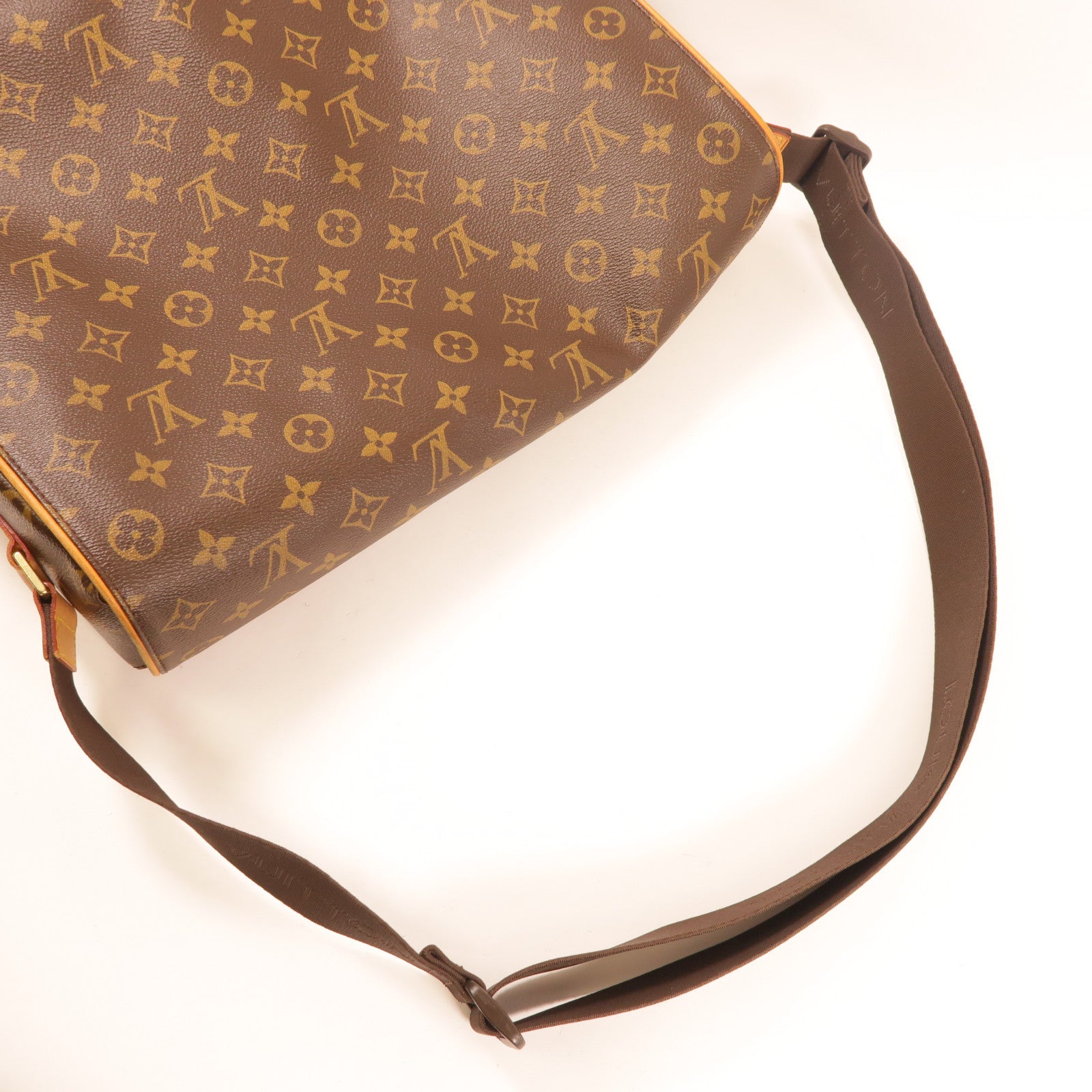 LOUIS VUITTON Monogram Abbesses金扣肩背袋