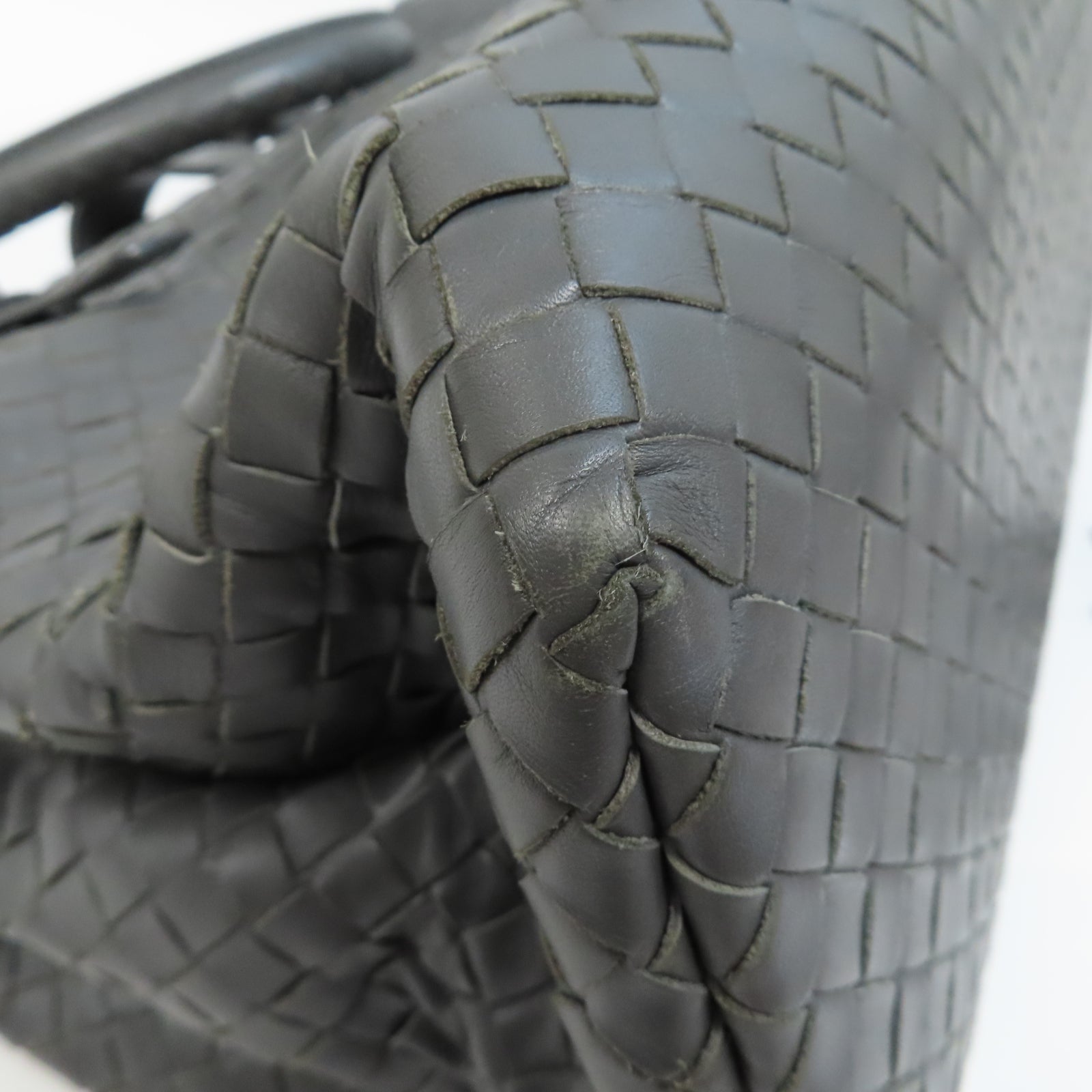 BOTTEGA VENETA 牛皮皮革Hand Bag銀扣手挽袋灰色