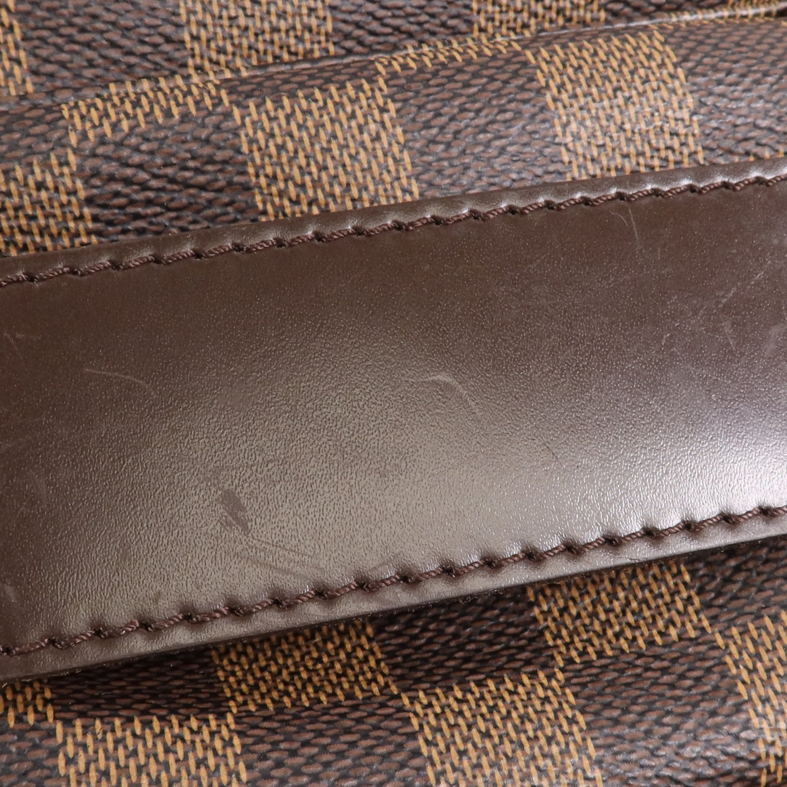 LOUIS VUITTON Damier Naviglio金扣肩背袋