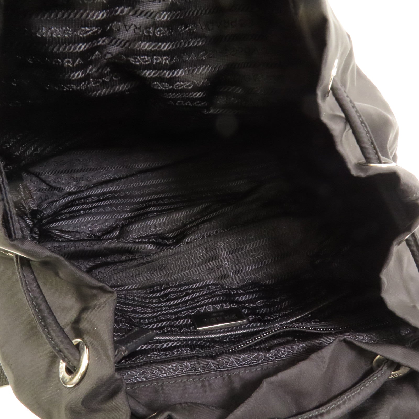 PRADA 尼龍Rucksack銀扣背包