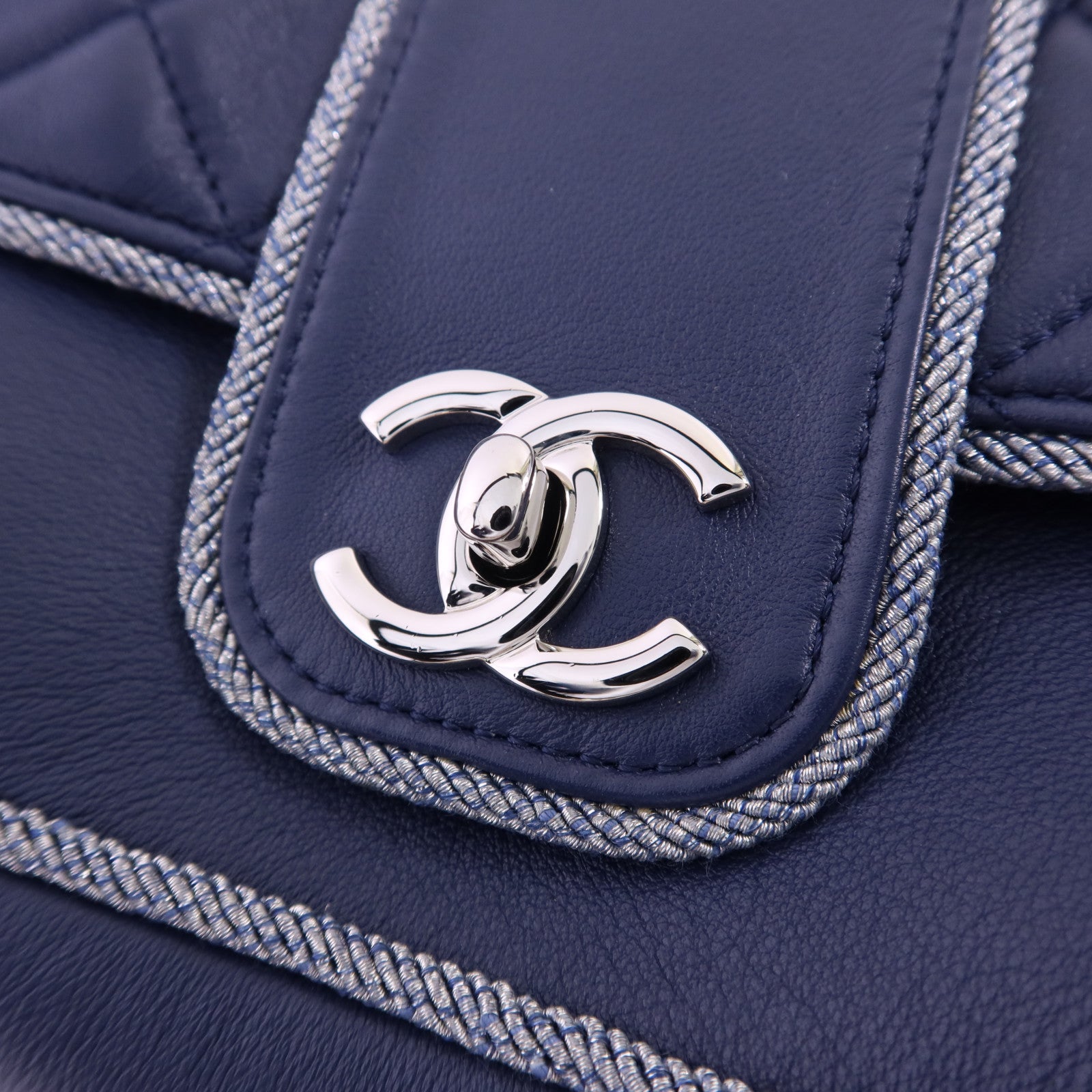 CHANEL 【激減優惠】羊皮皮革Chain Shoulder Bag銀扣鏈帶肩背袋