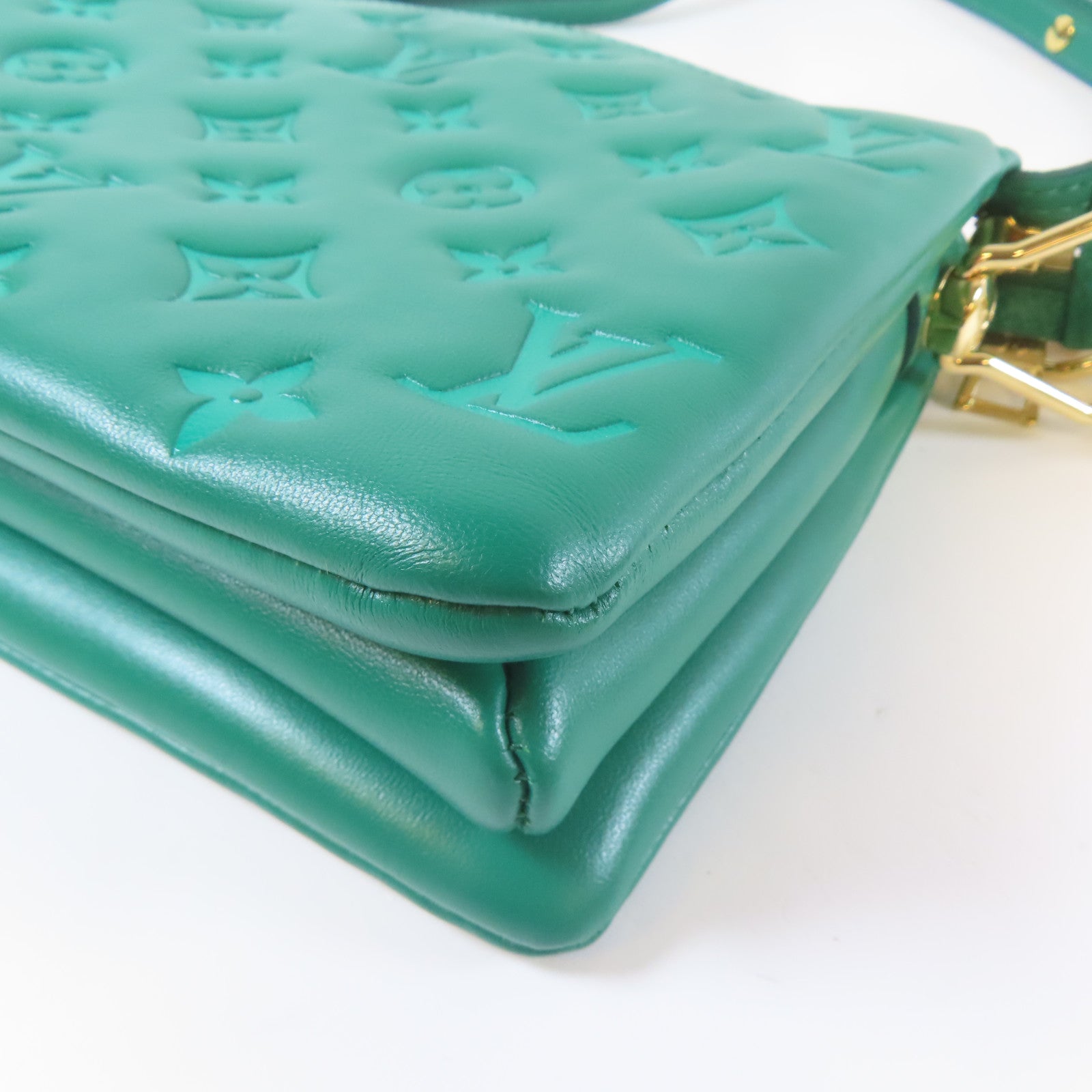 LOUIS VUITTON 【激減優惠】羊皮皮革Coussin BB金扣手挽肩背兩用袋綠色