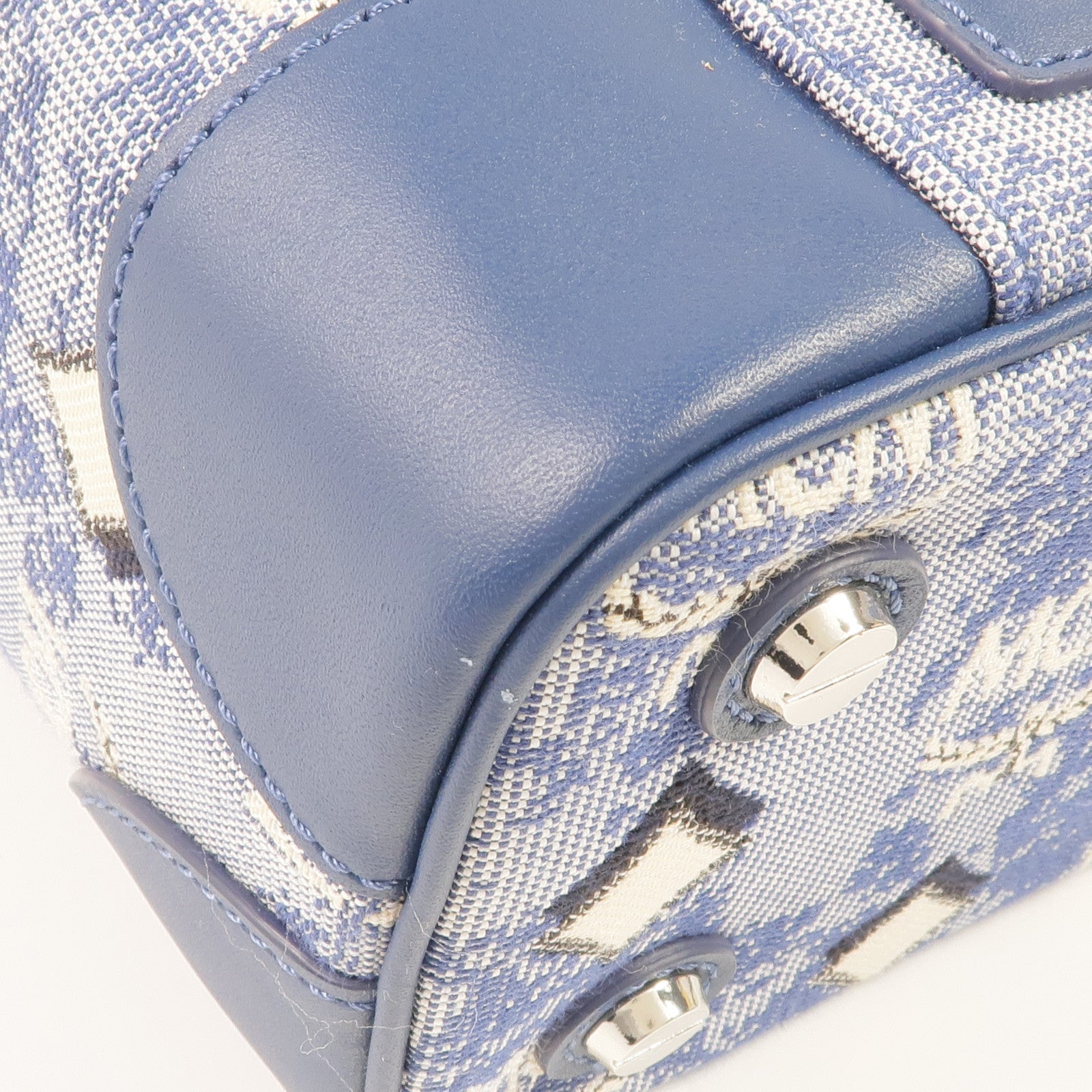 MCM 帆布Vanity Case銀扣手挽肩背兩用袋