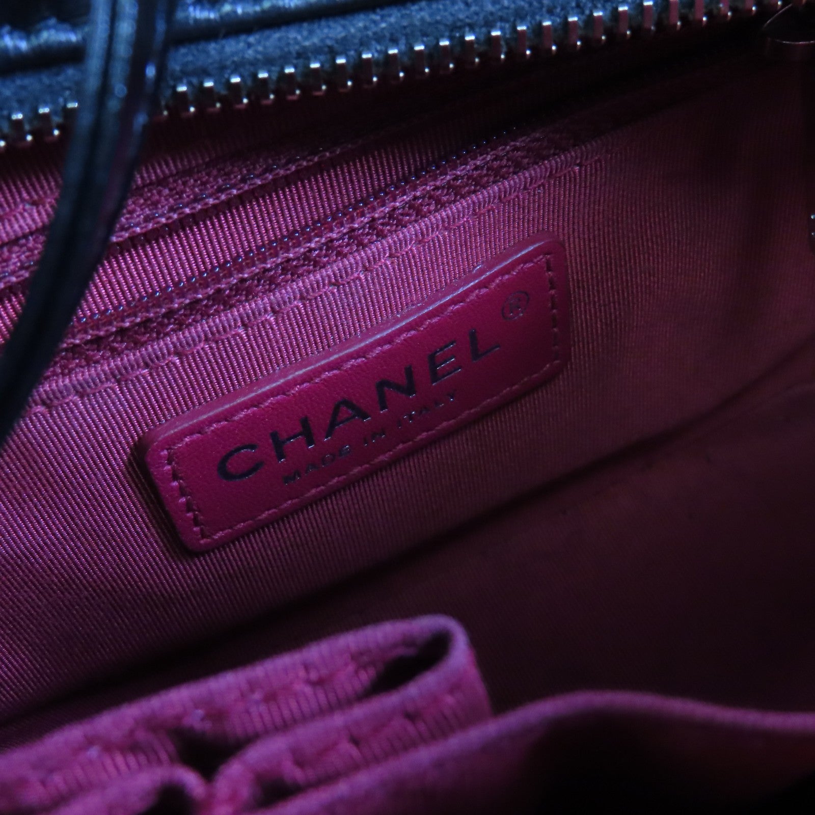 CHANEL 牛皮皮革Gabrielle Small金扣鏈帶肩背袋