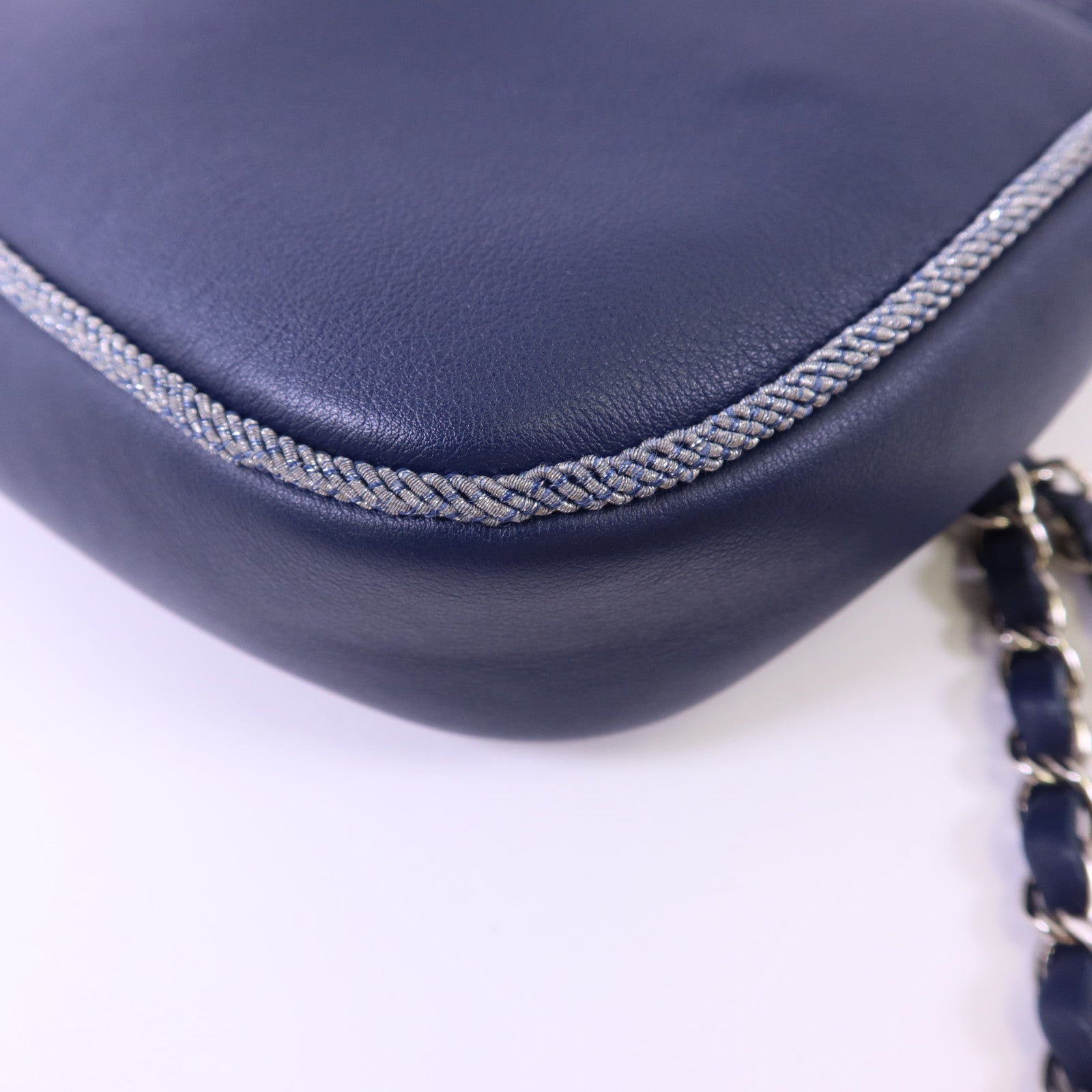 CHANEL 【激減優惠】羊皮皮革Chain Shoulder Bag銀扣鏈帶肩背袋