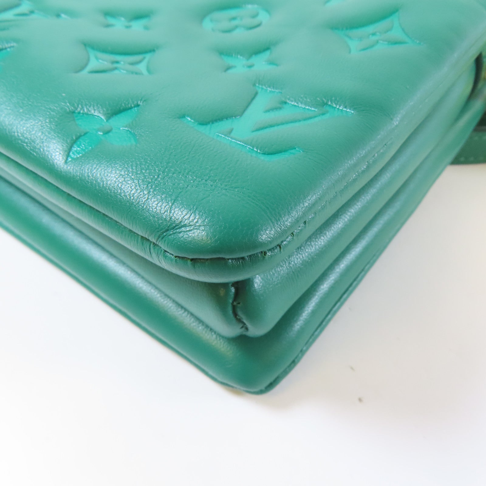 LOUIS VUITTON 【激減優惠】羊皮皮革Coussin BB金扣手挽肩背兩用袋綠色