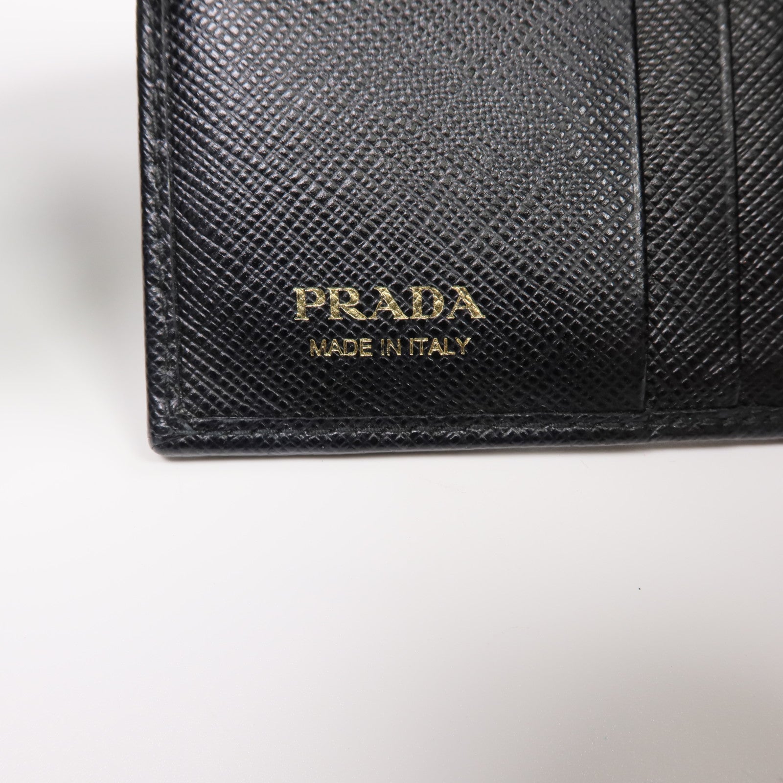 PRADA 牛皮皮革Wallet金扣錢包