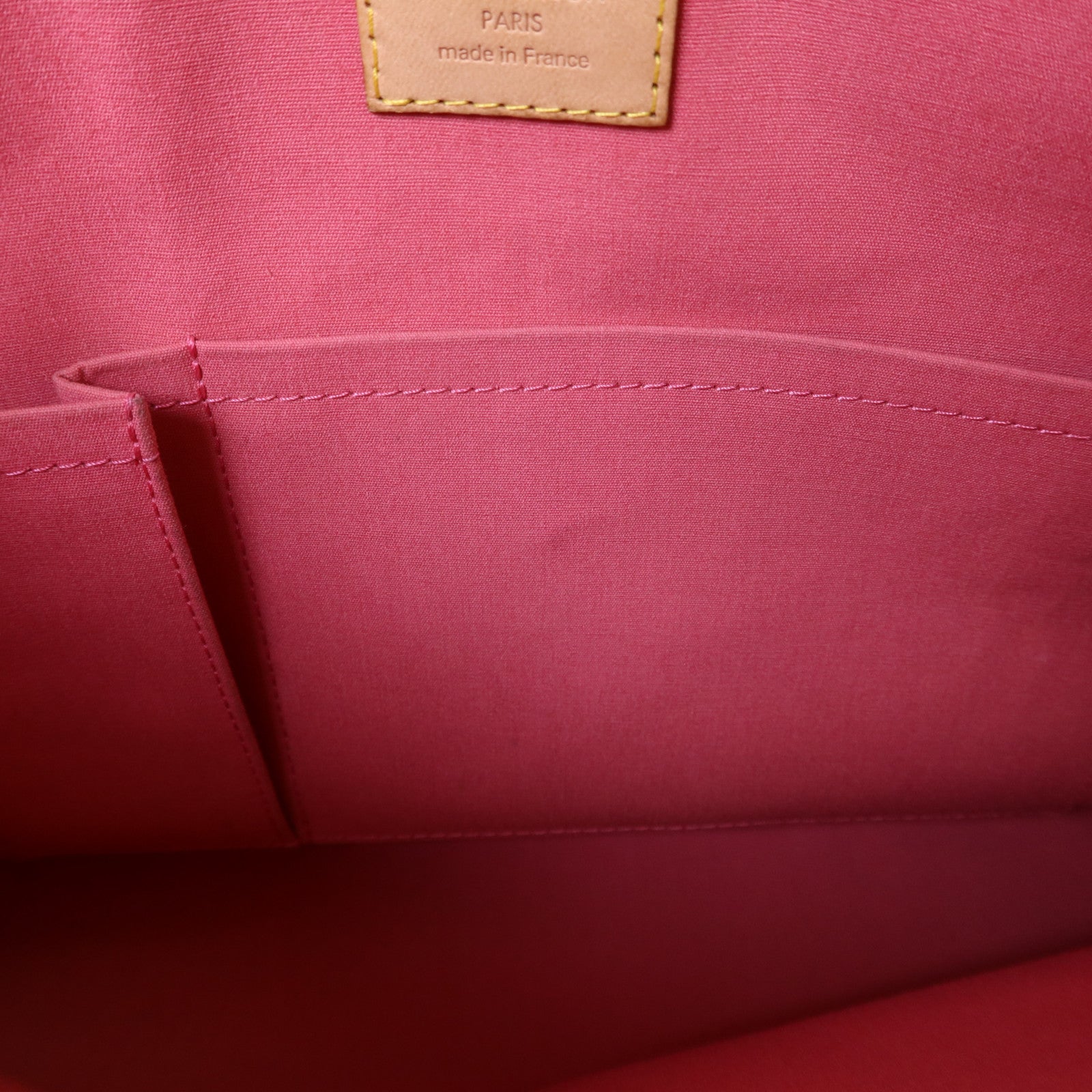 LOUIS VUITTON Vernis Brentwood金扣肩背袋