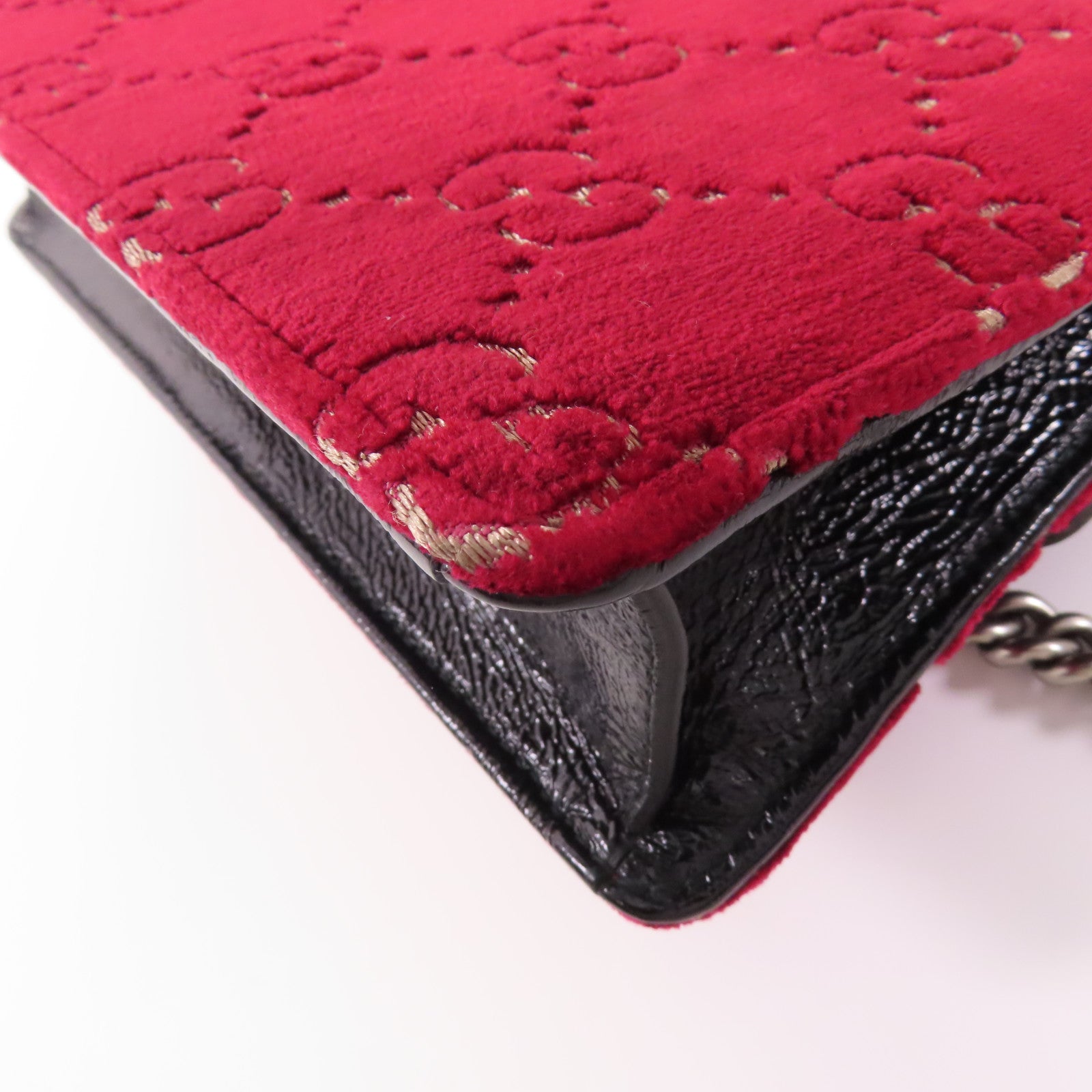 GUCCI 天鵝絨Dionysus GG銀扣鏈帶肩背袋