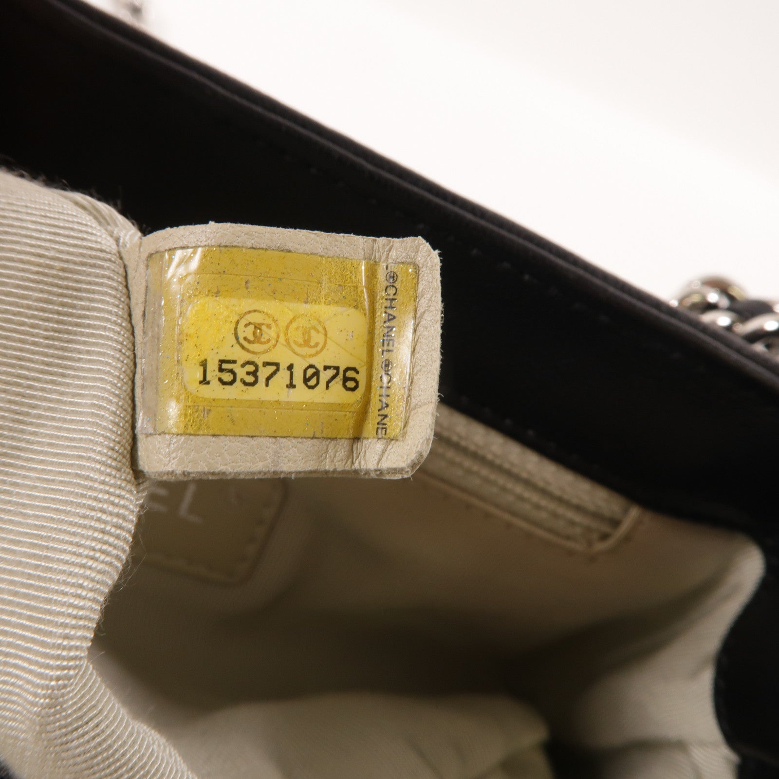 CHANEL 牛皮皮革Shoulder Bag銀扣鏈帶肩背袋