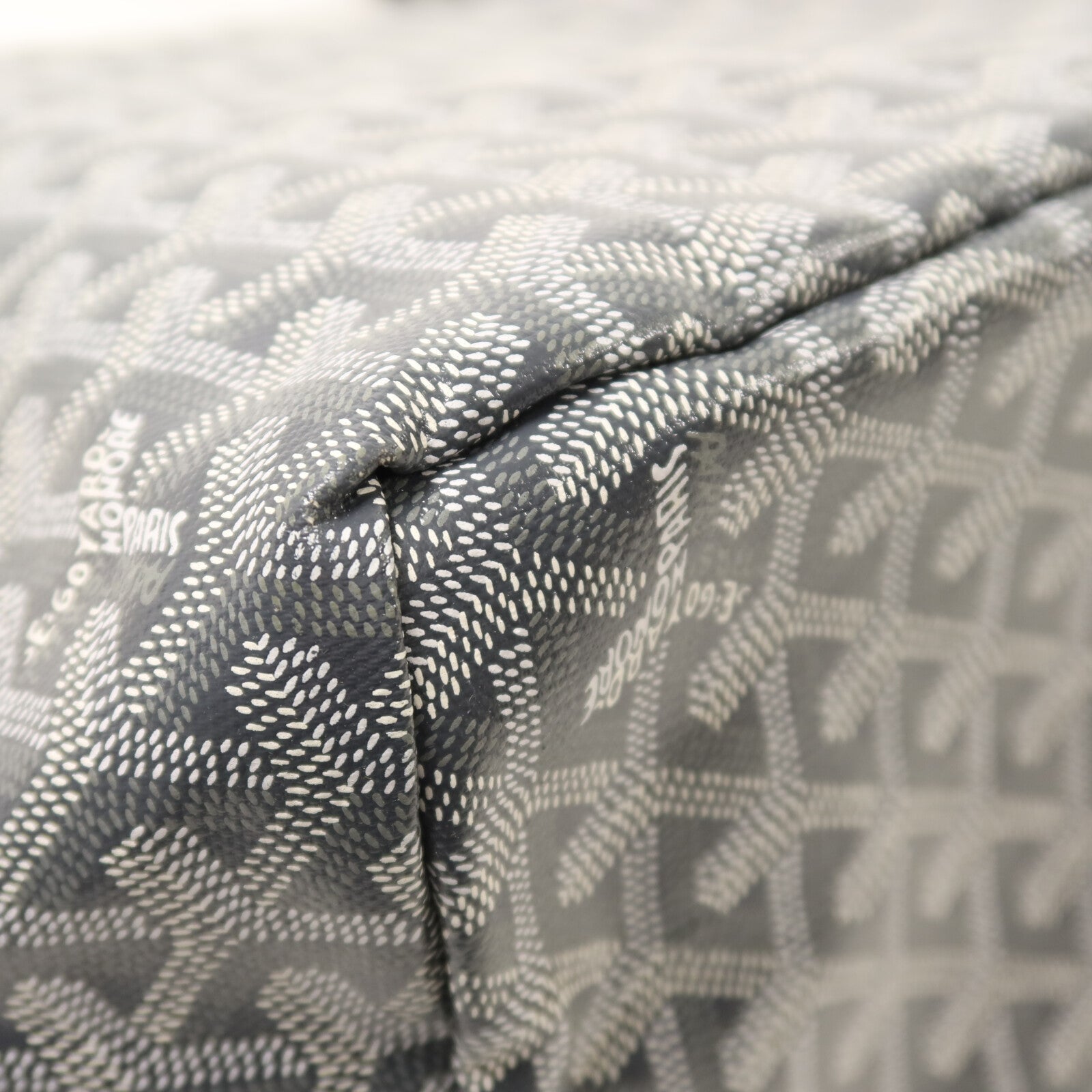 GOYARD 塗層帆布Saint Louis PM銀扣肩背袋
